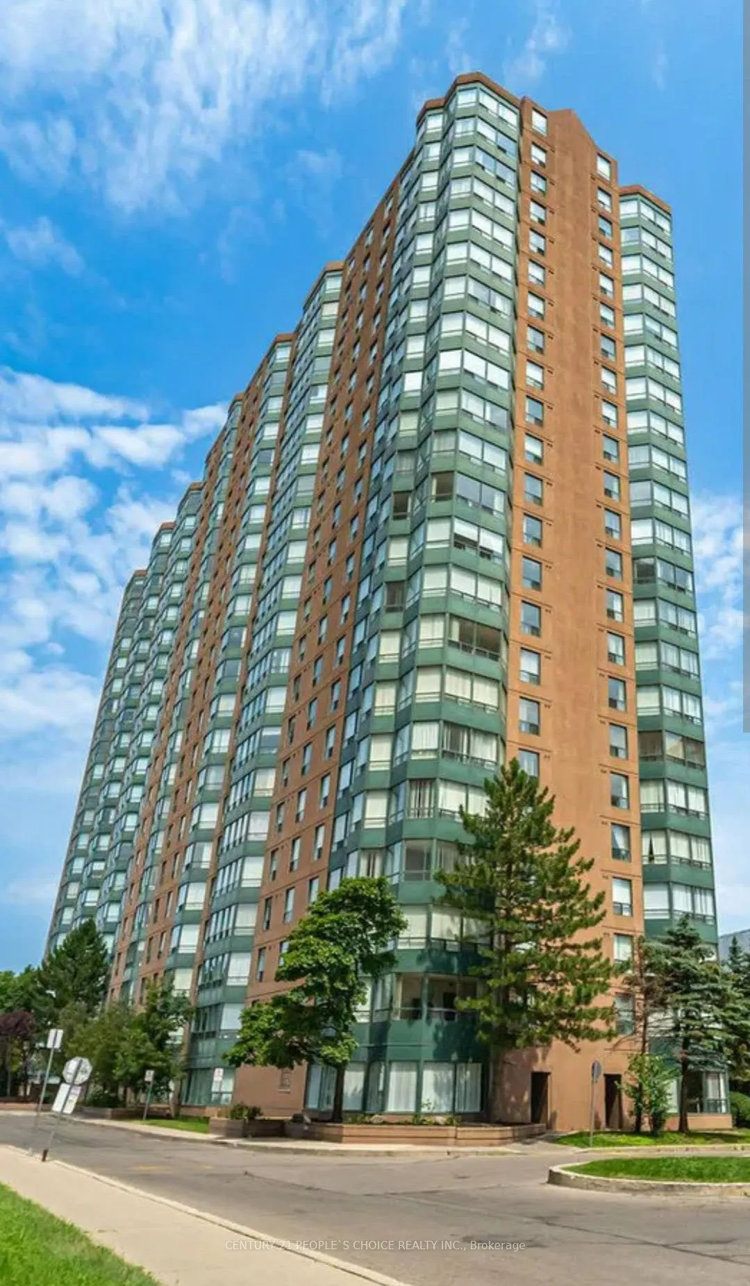 135 Hillcrest Avenue, #1004