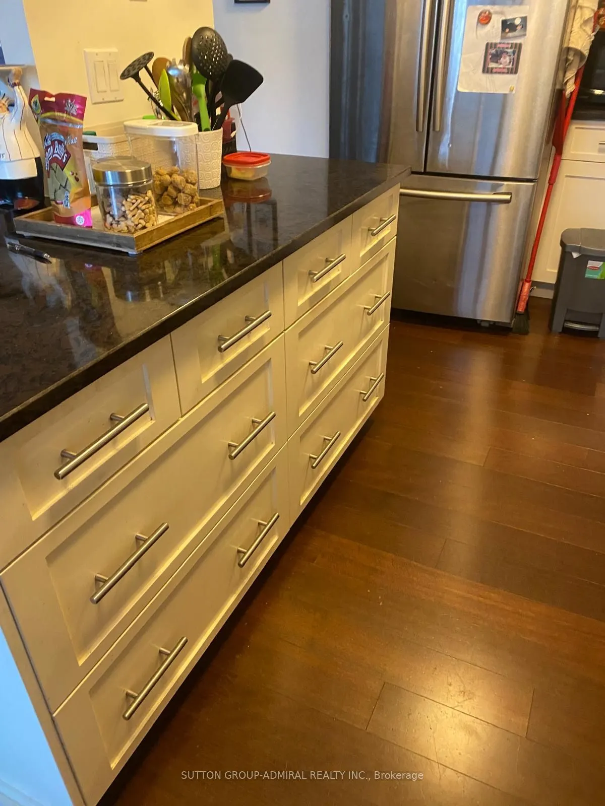 3590 Kaneff Crescent, #1513 (Room 2)