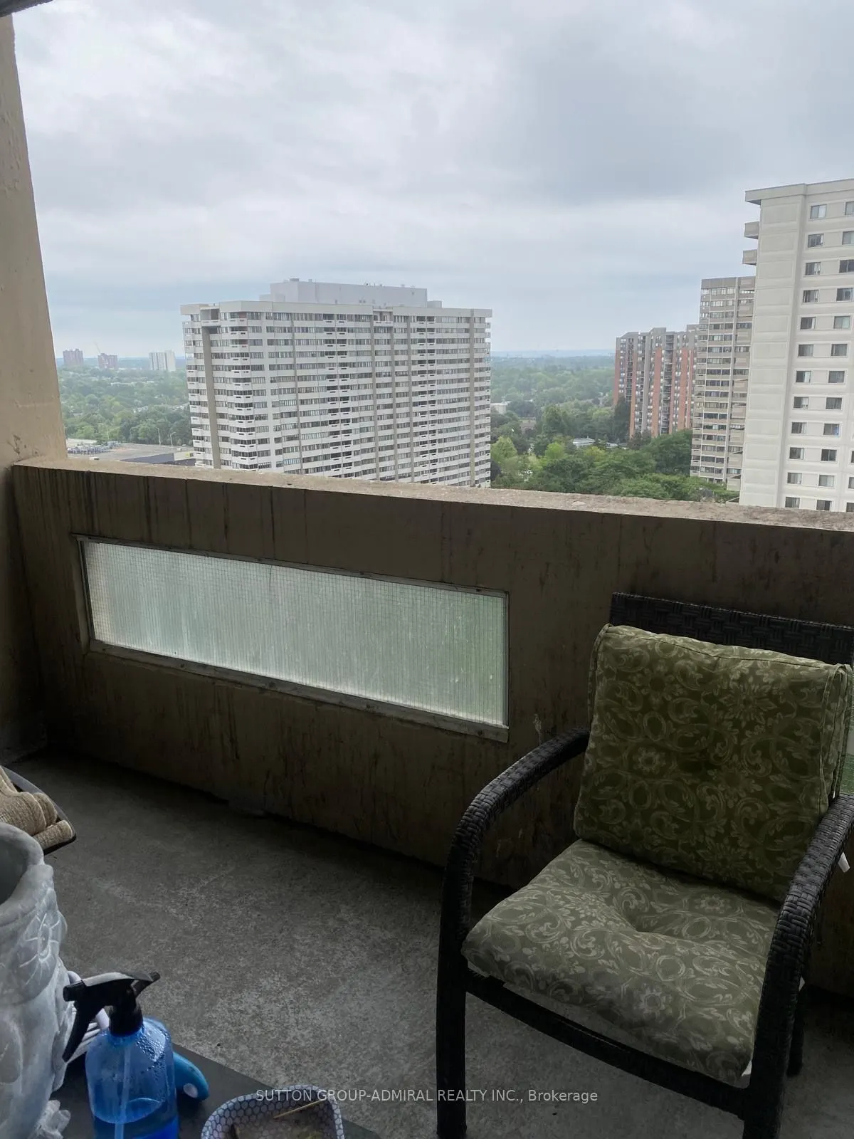 3590 Kaneff Crescent, #1513 (Room 2)