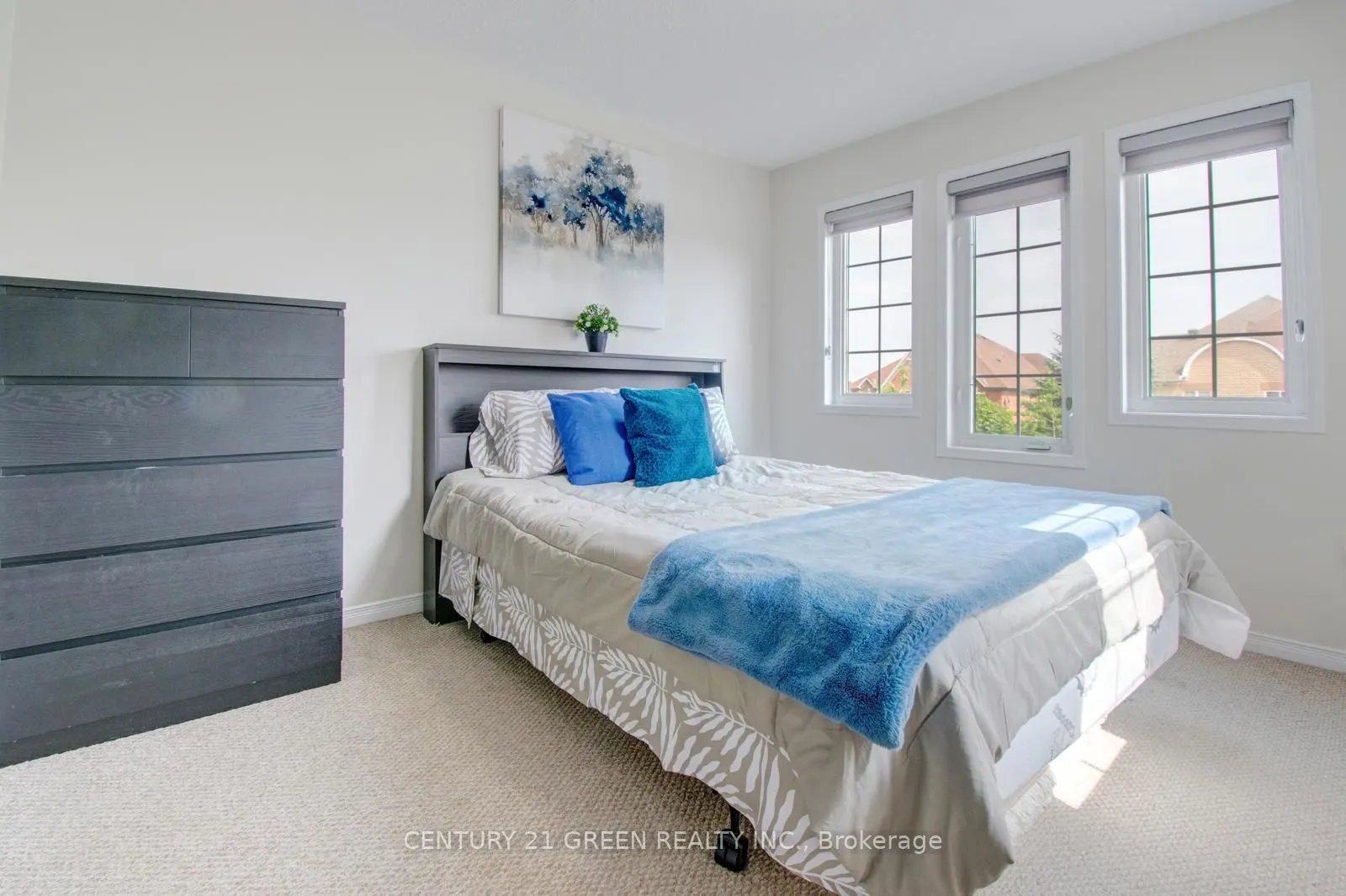 26 Oatfield Road