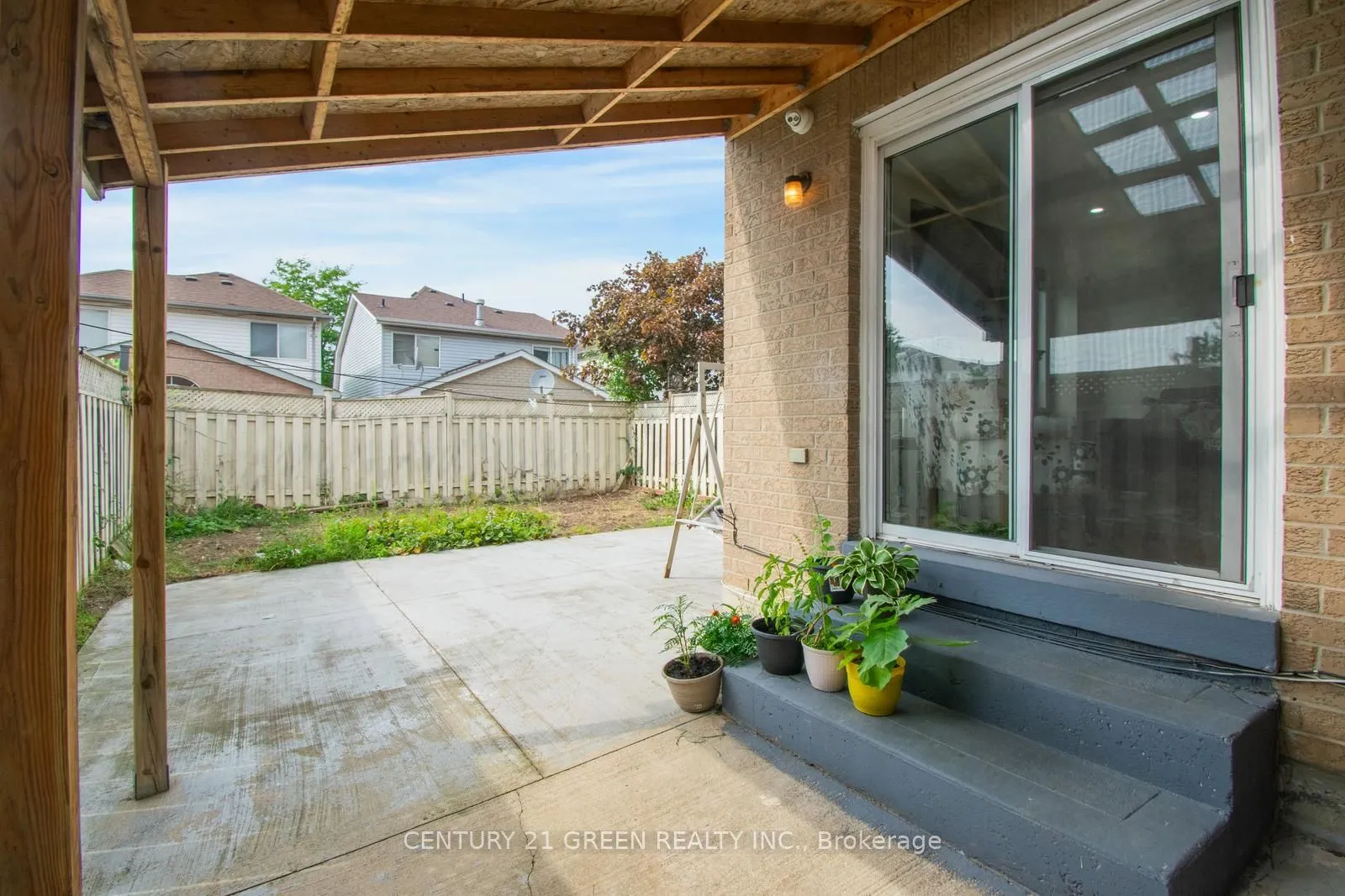 26 Oatfield Road