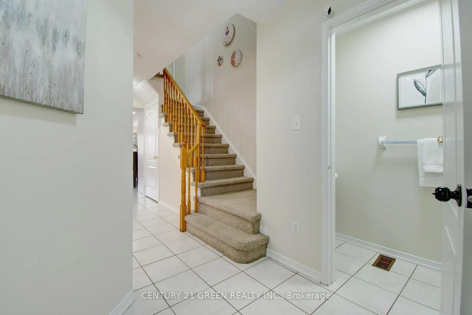 26 Oatfield Road