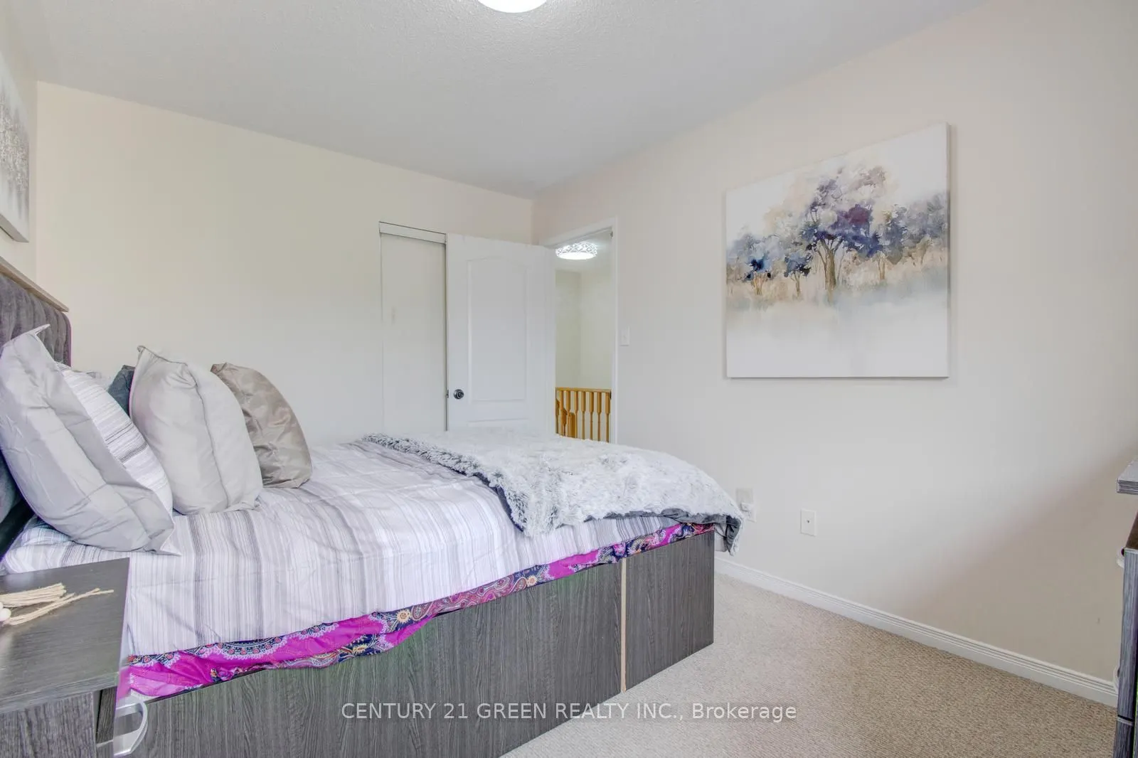26 Oatfield Road