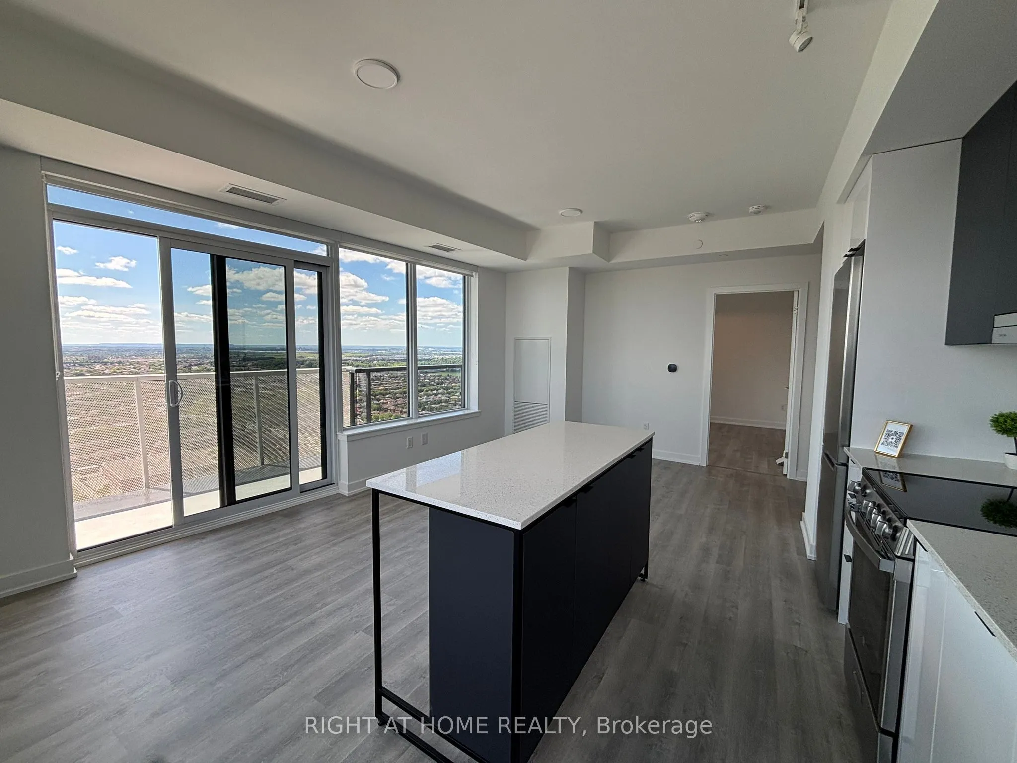 5105 Hurontario Street, #2905