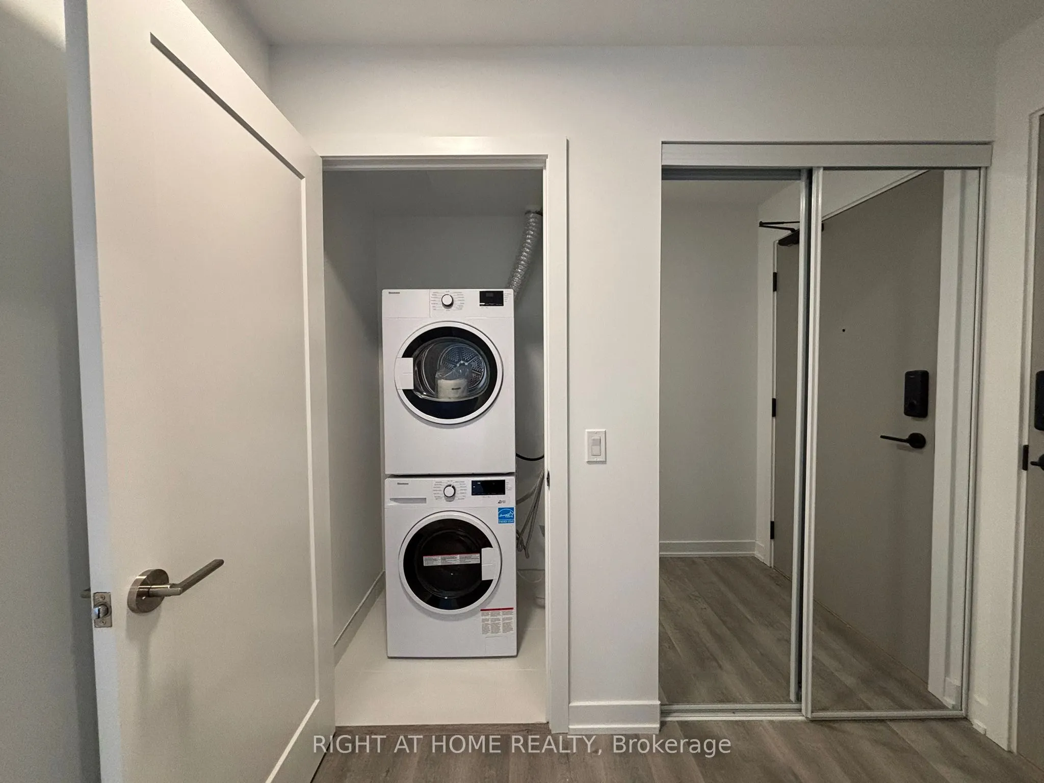 5105 Hurontario Street, #2905