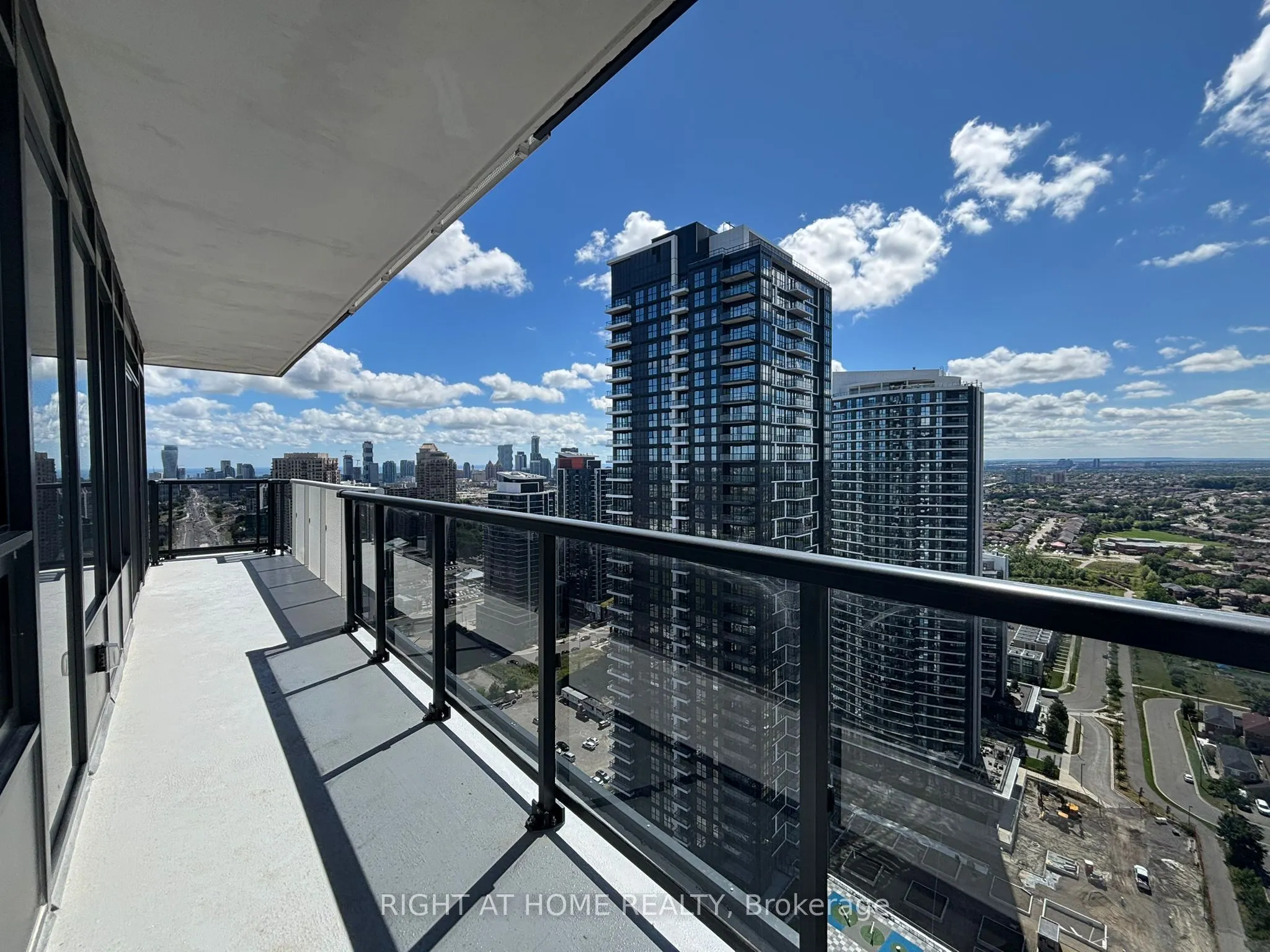 5105 Hurontario Street, #2905