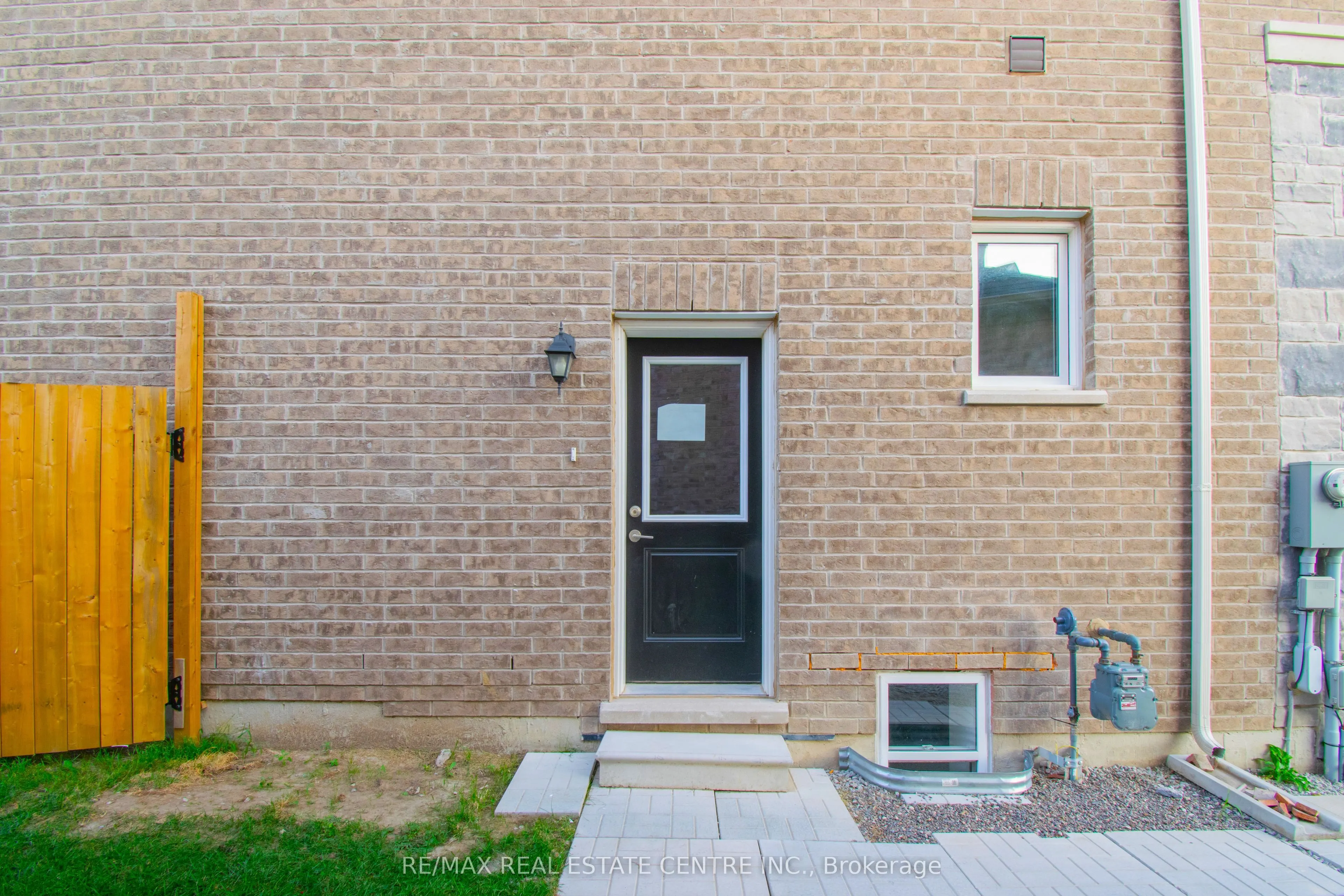 14 Ixworth Circle