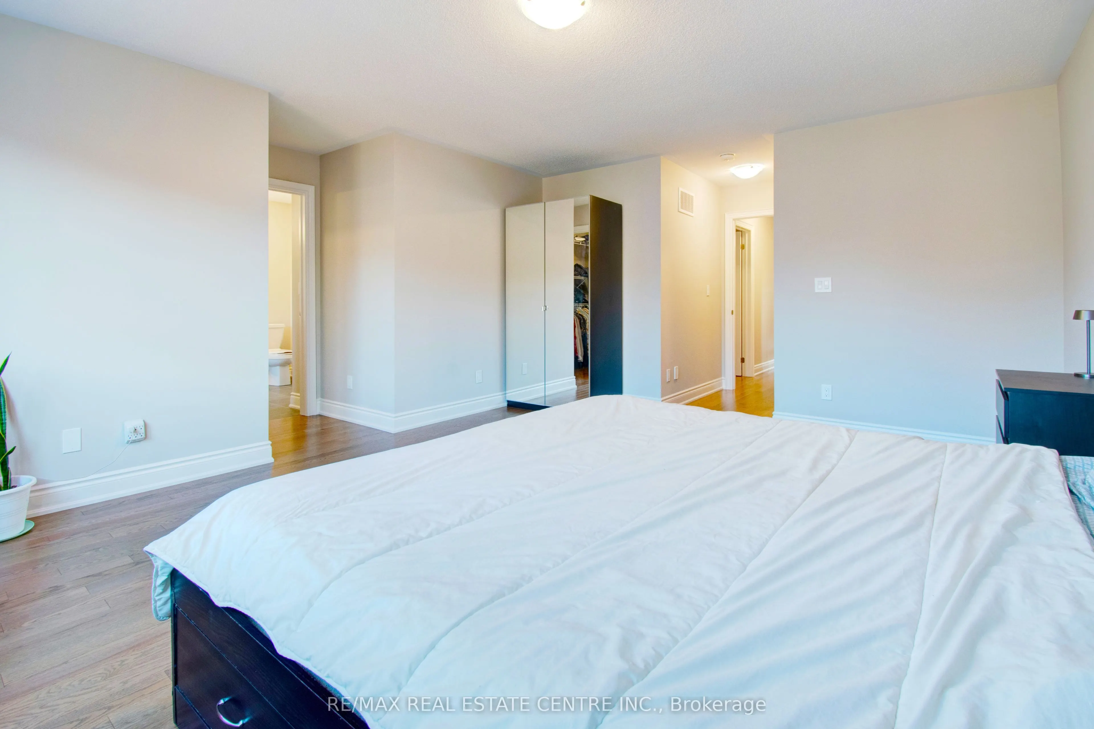 14 Ixworth Circle