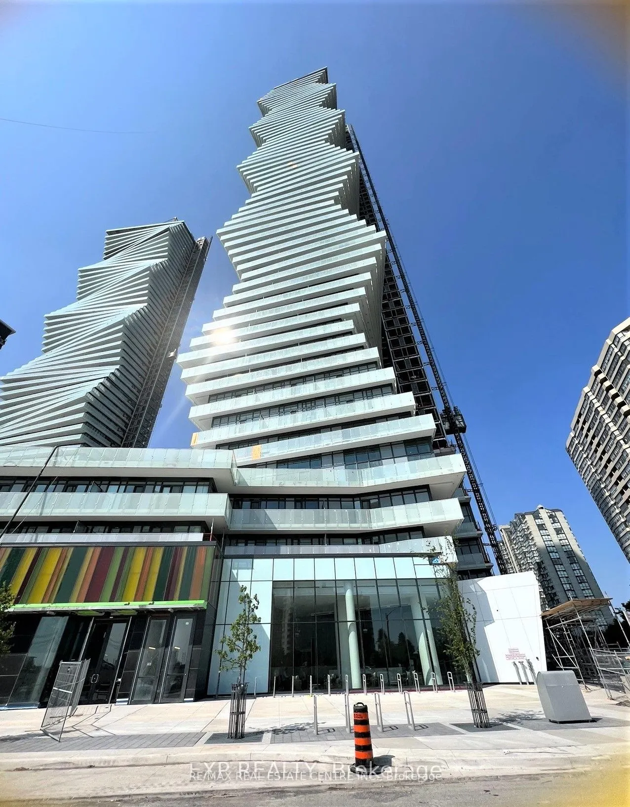 3883 Quartz Road, #811