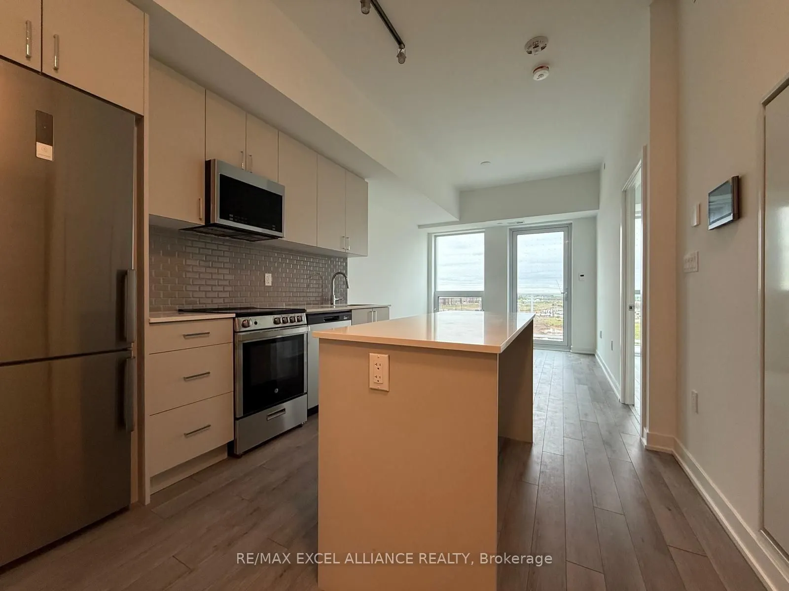 1005 Dundas Street E, #537