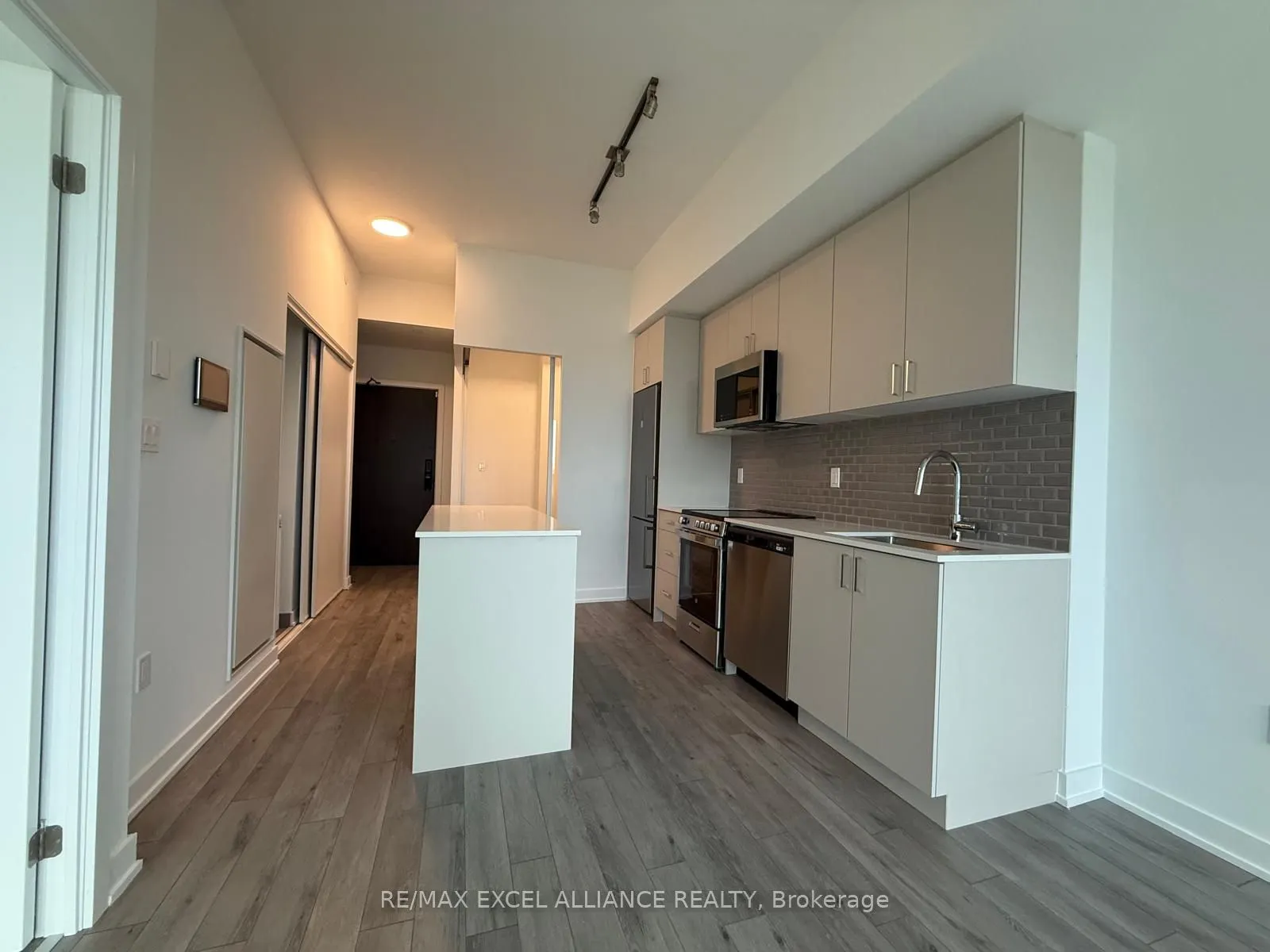1005 Dundas Street E, #537
