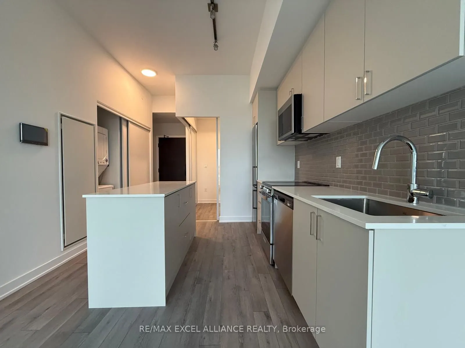 1005 Dundas Street E, #537
