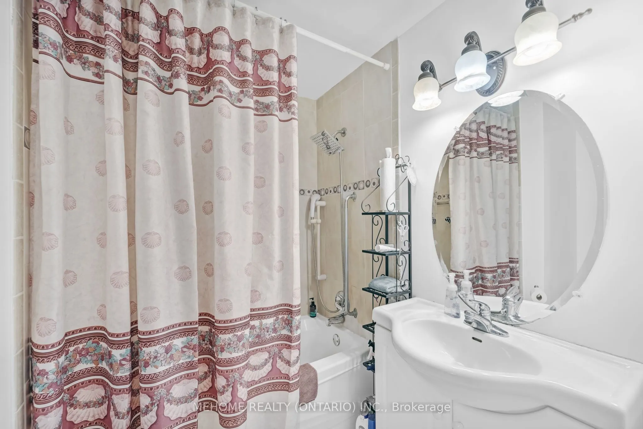 46 Dearbourne Boulevard, #19