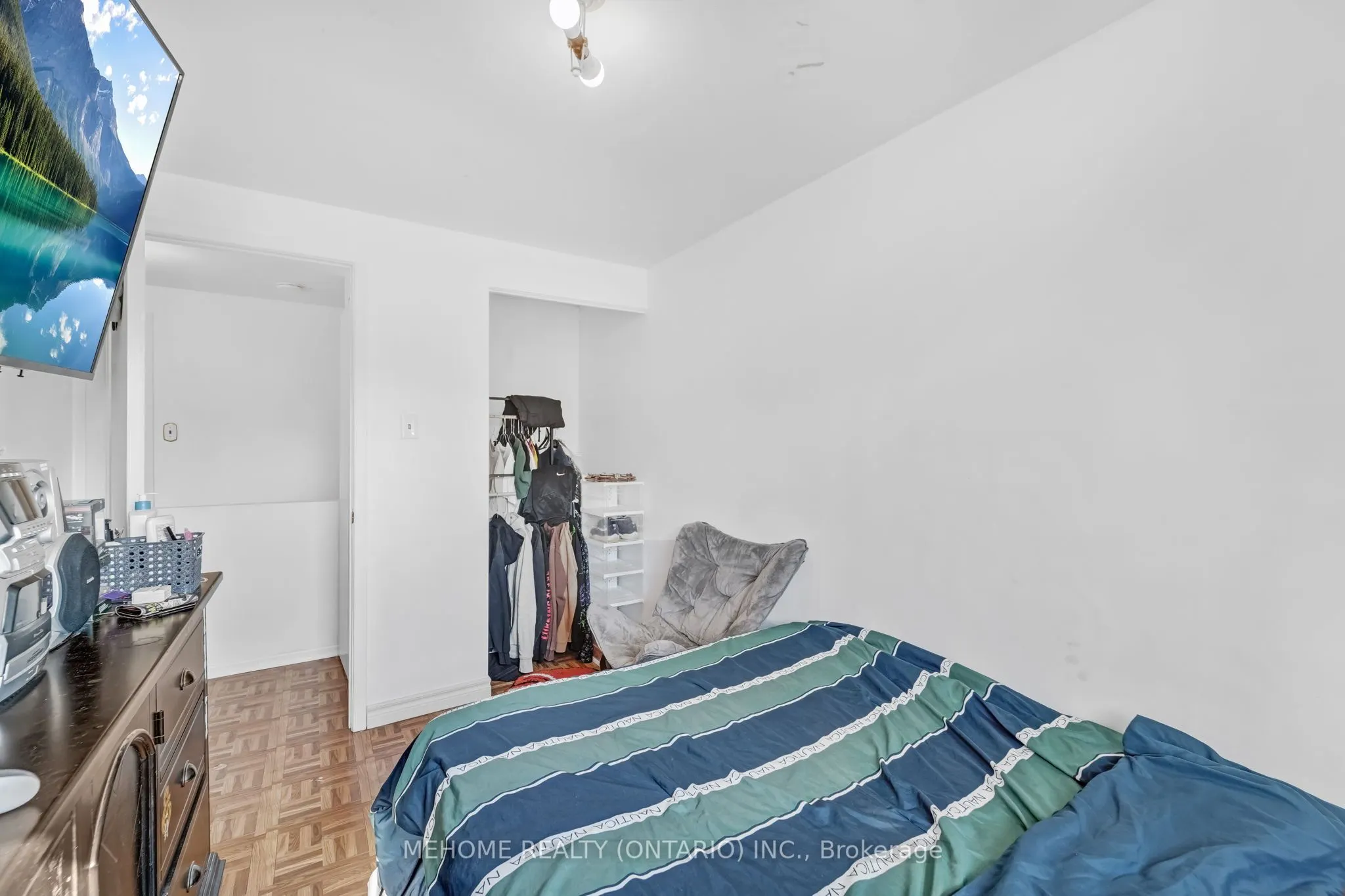 46 Dearbourne Boulevard, #19