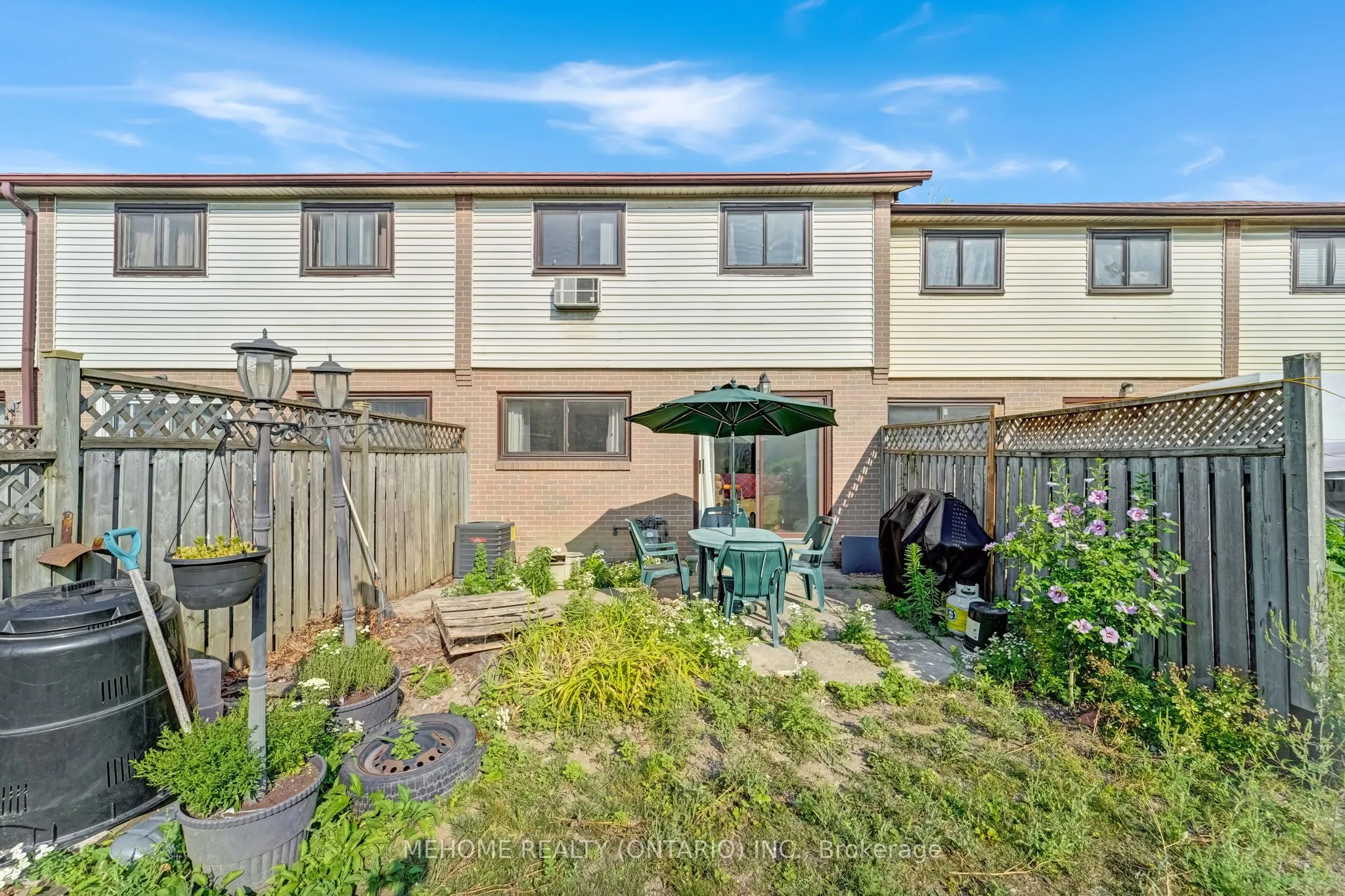 46 Dearbourne Boulevard, #19