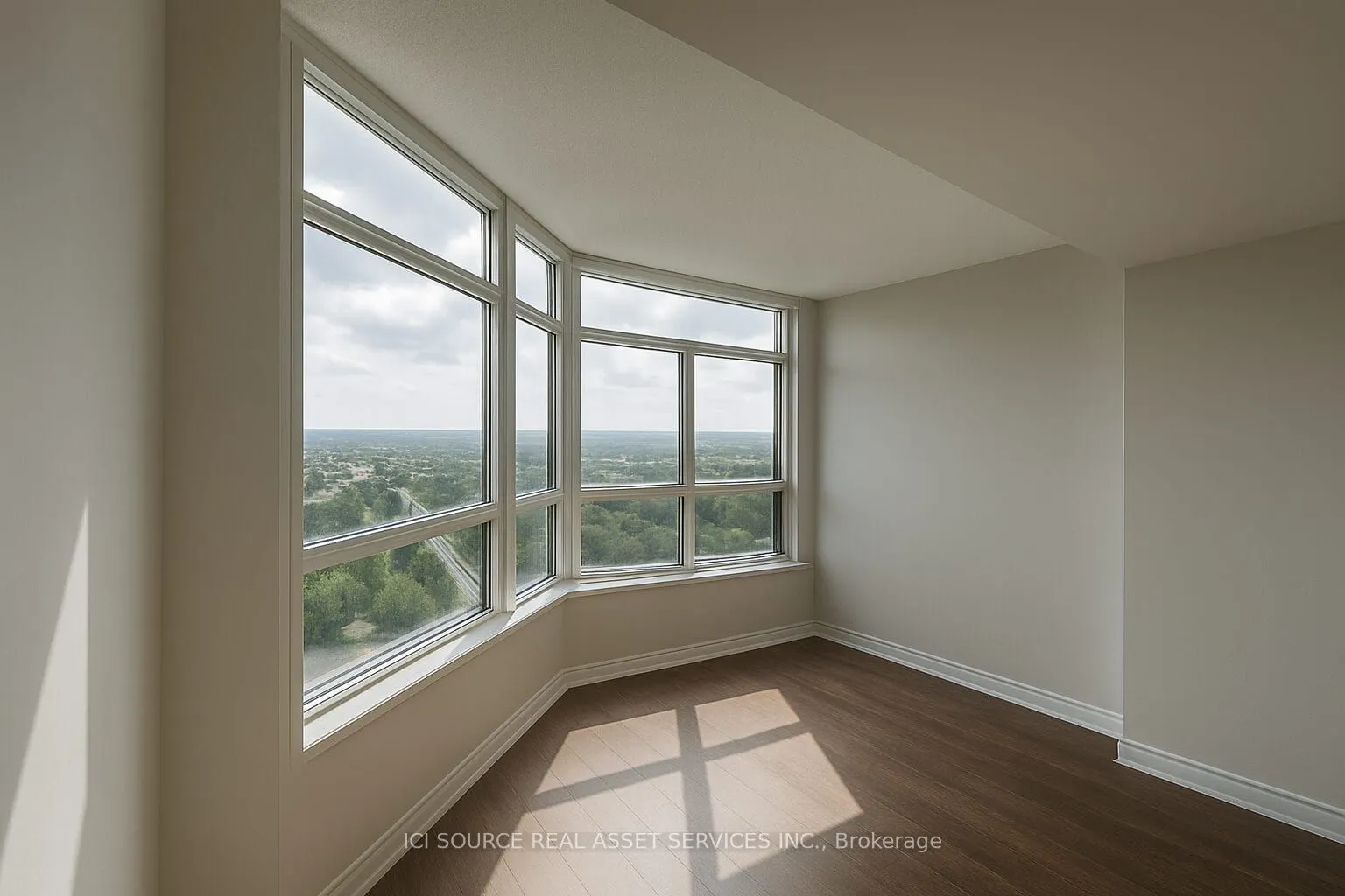 135 Hillcrest Avenue, #1211