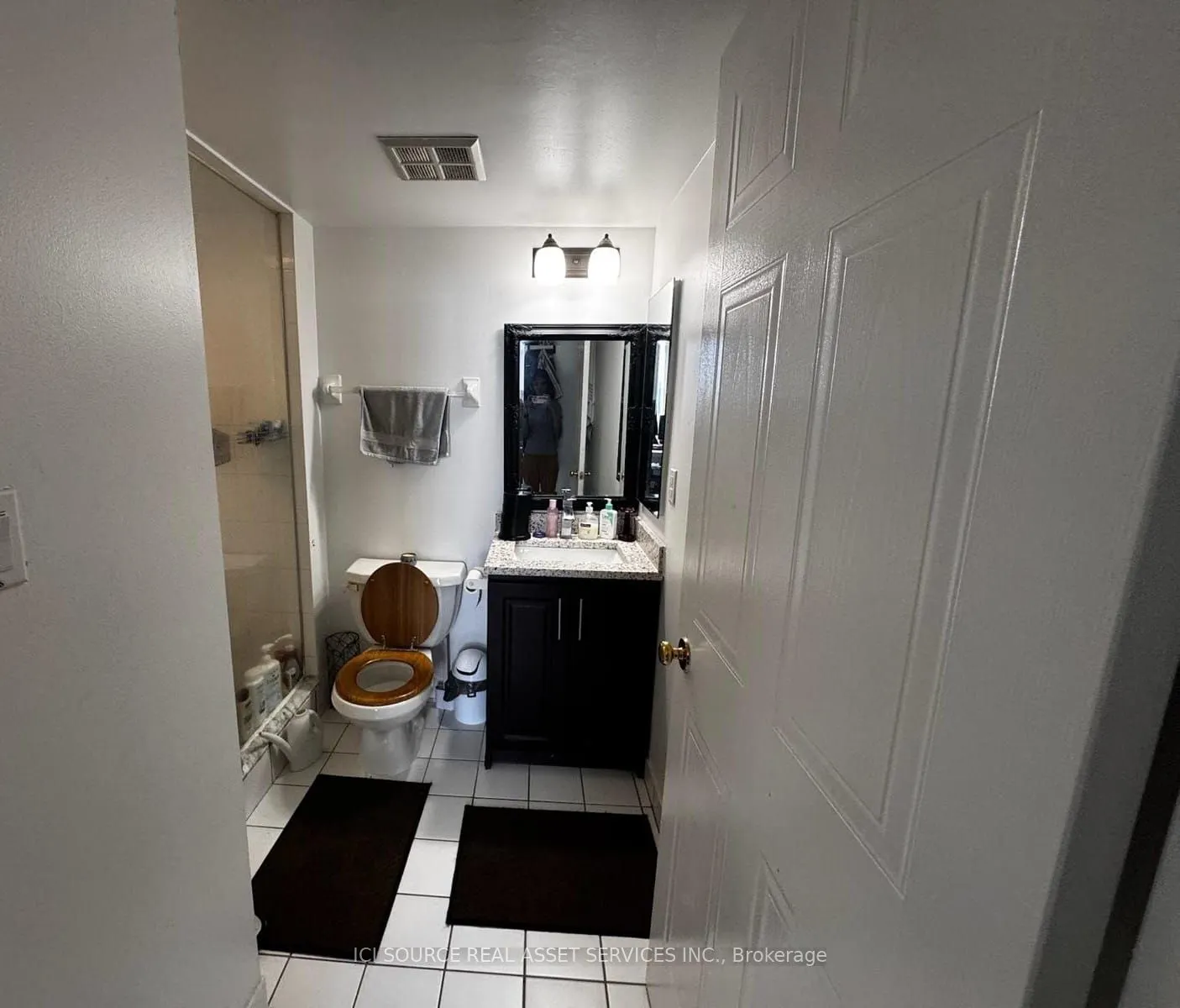 135 Hillcrest Avenue, #1211