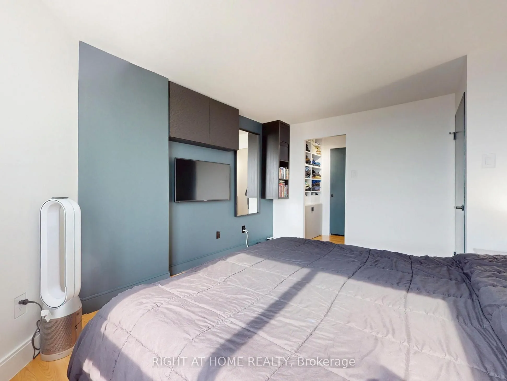 4205 Shipp Drive, #1403