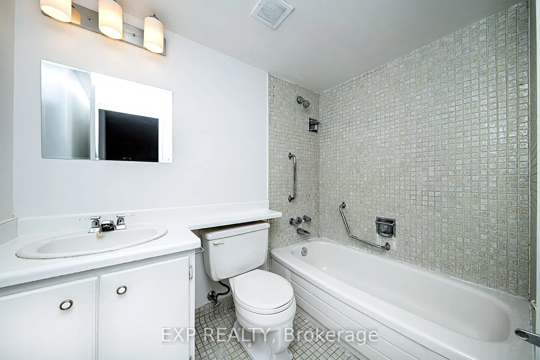 3 Lisa Street, #512