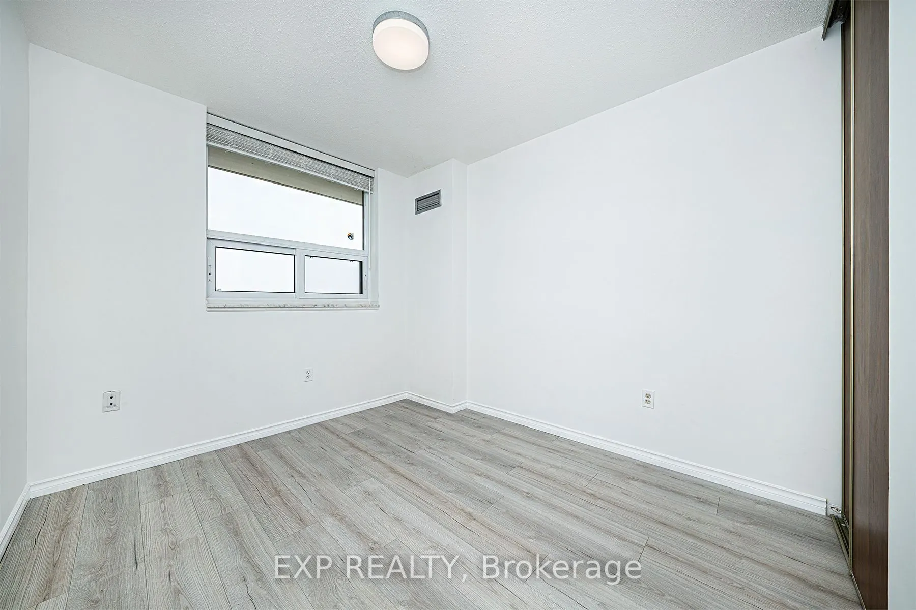 3 Lisa Street, #512