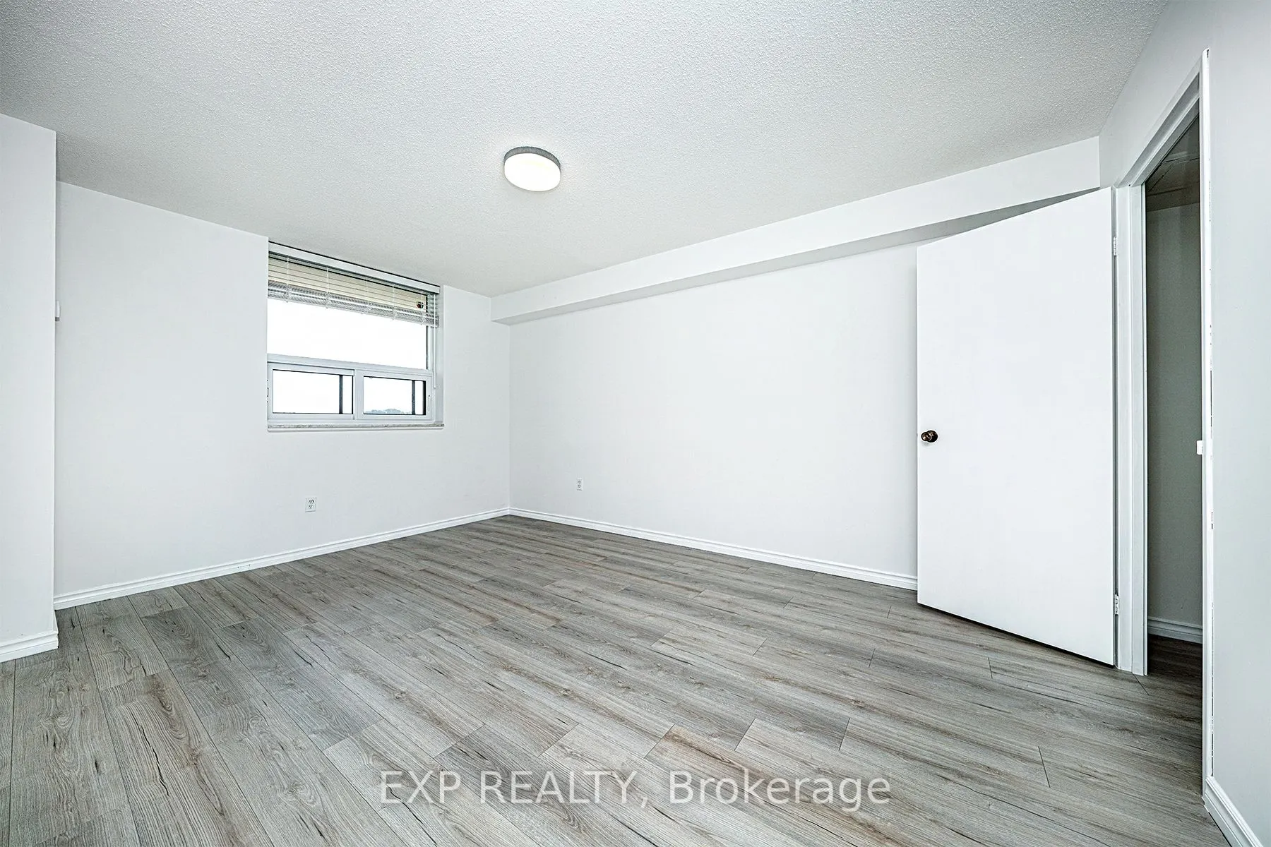 3 Lisa Street, #512