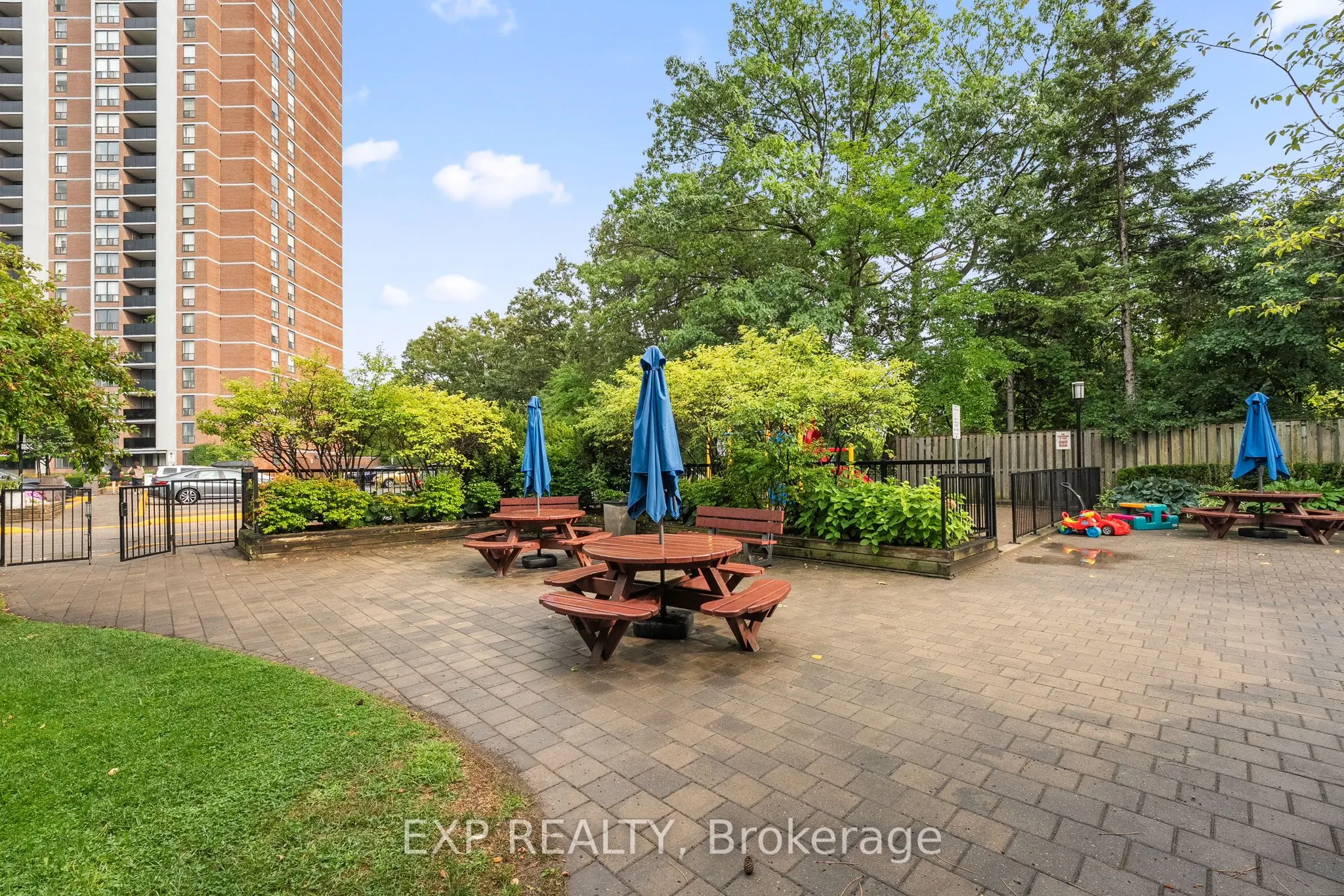 85 Emmett Avenue, #312