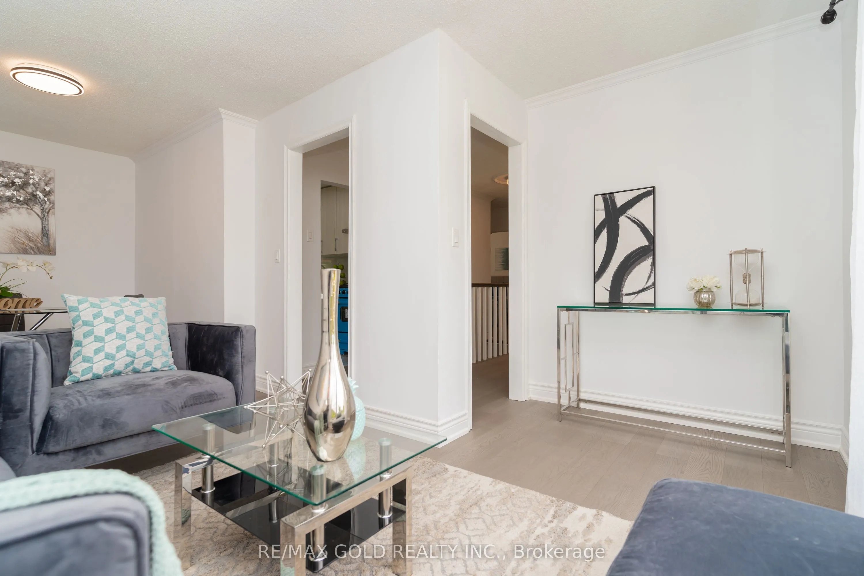 22 Carlyle Crescent