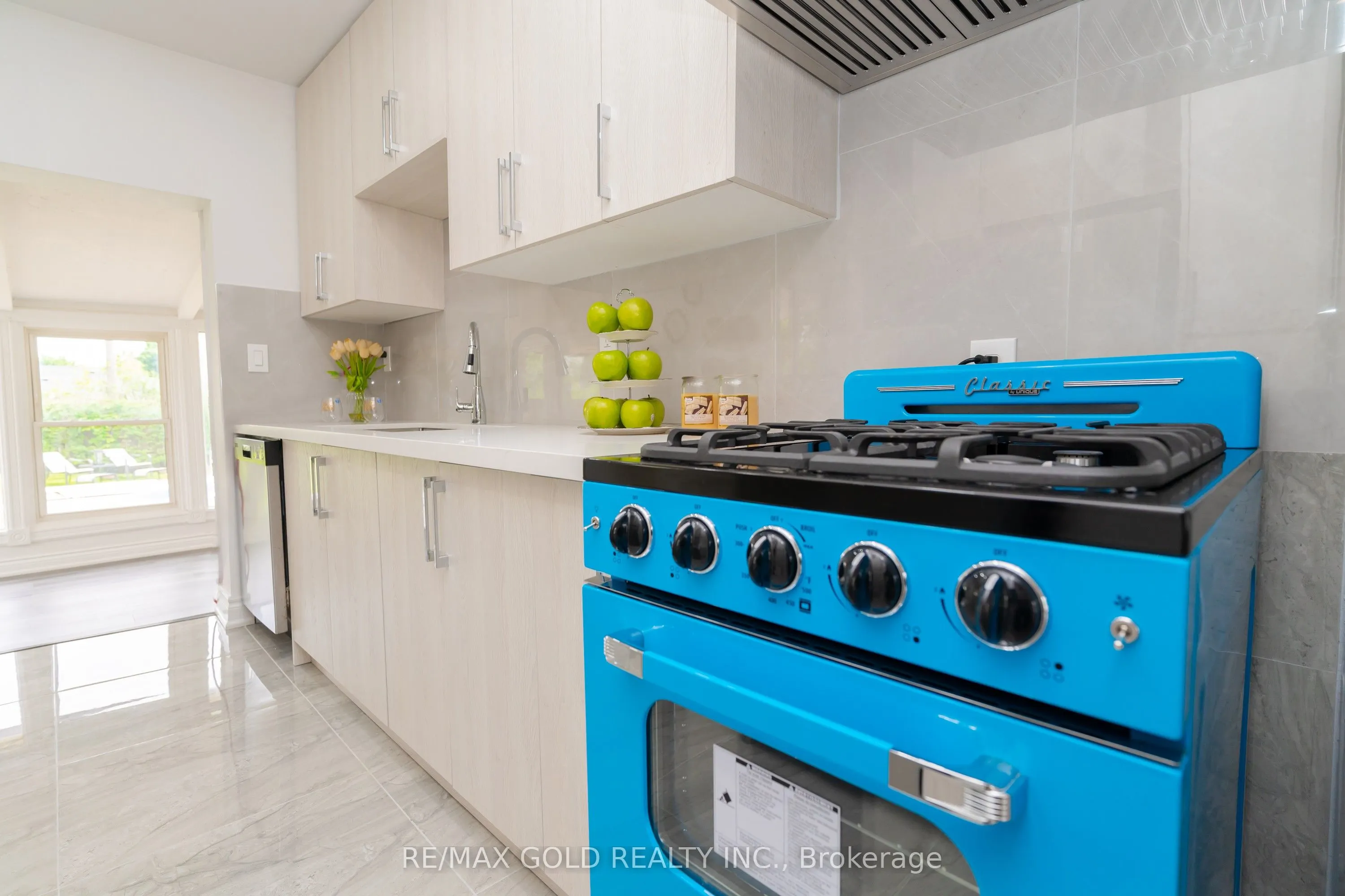 22 Carlyle Crescent