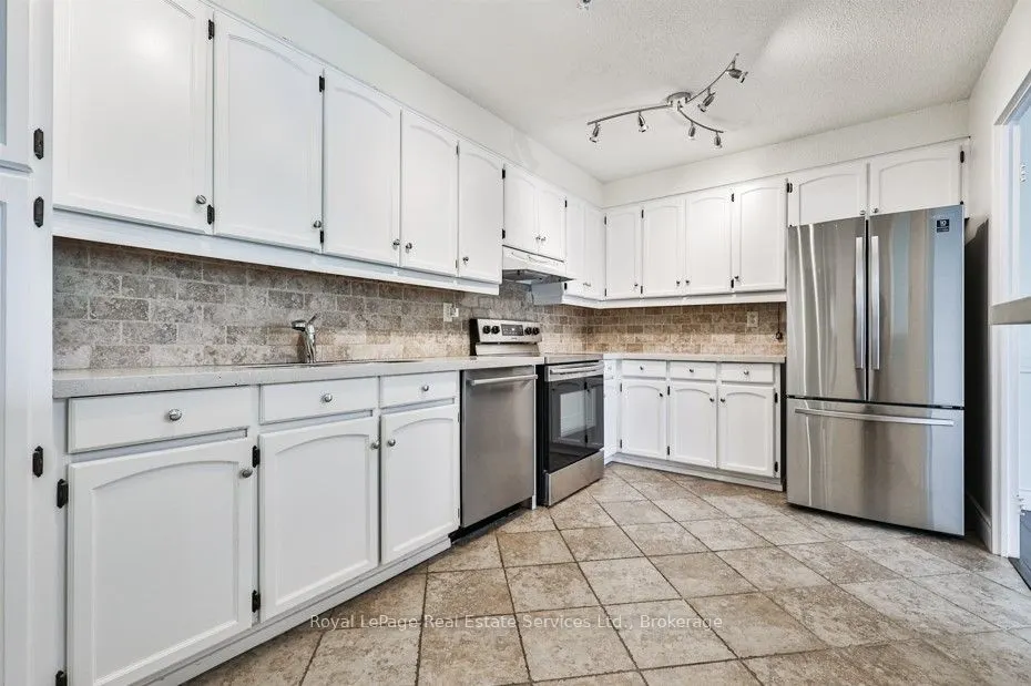 2185 Marine Drive, #304