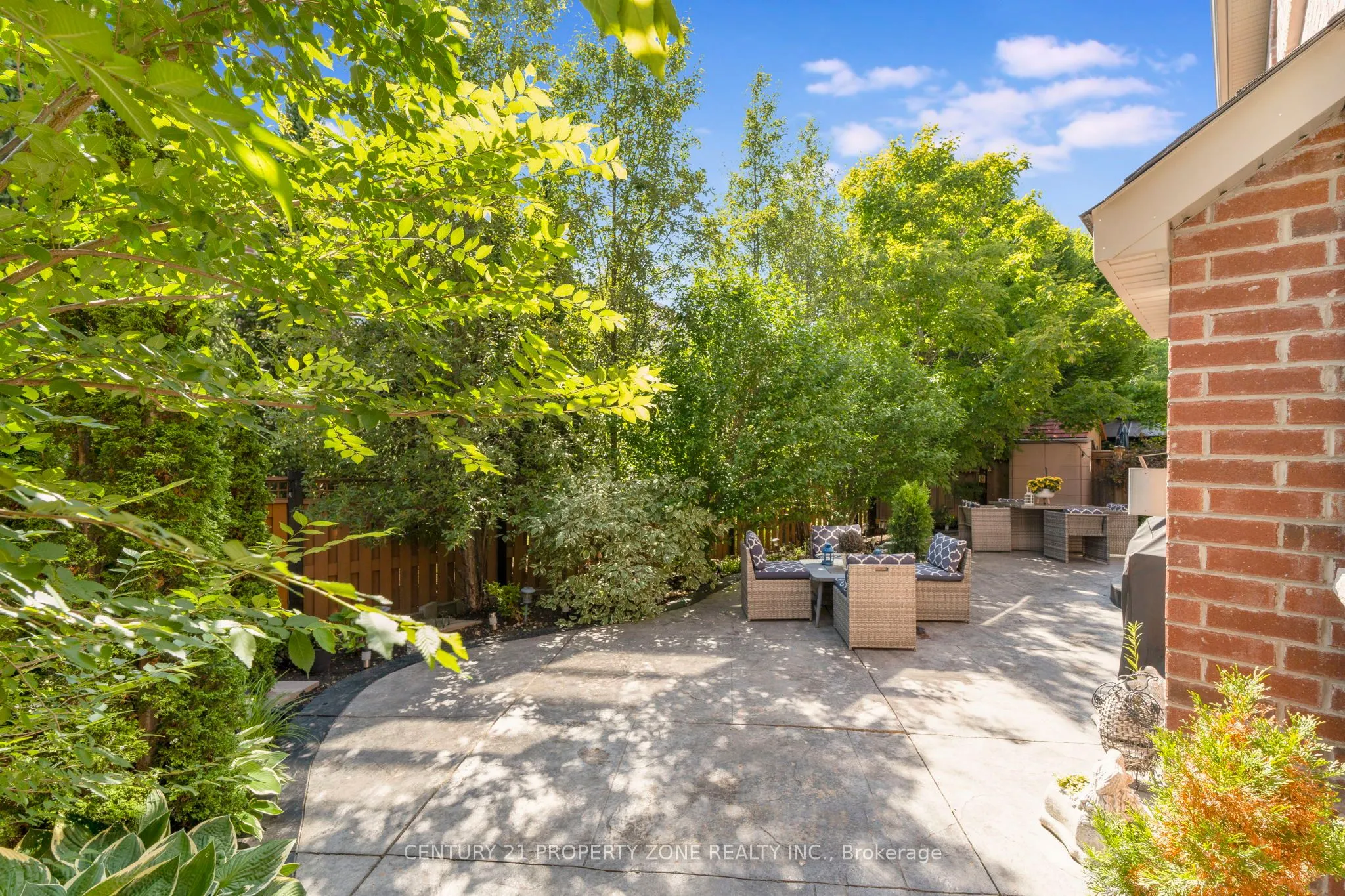 201 Holloway Terrace