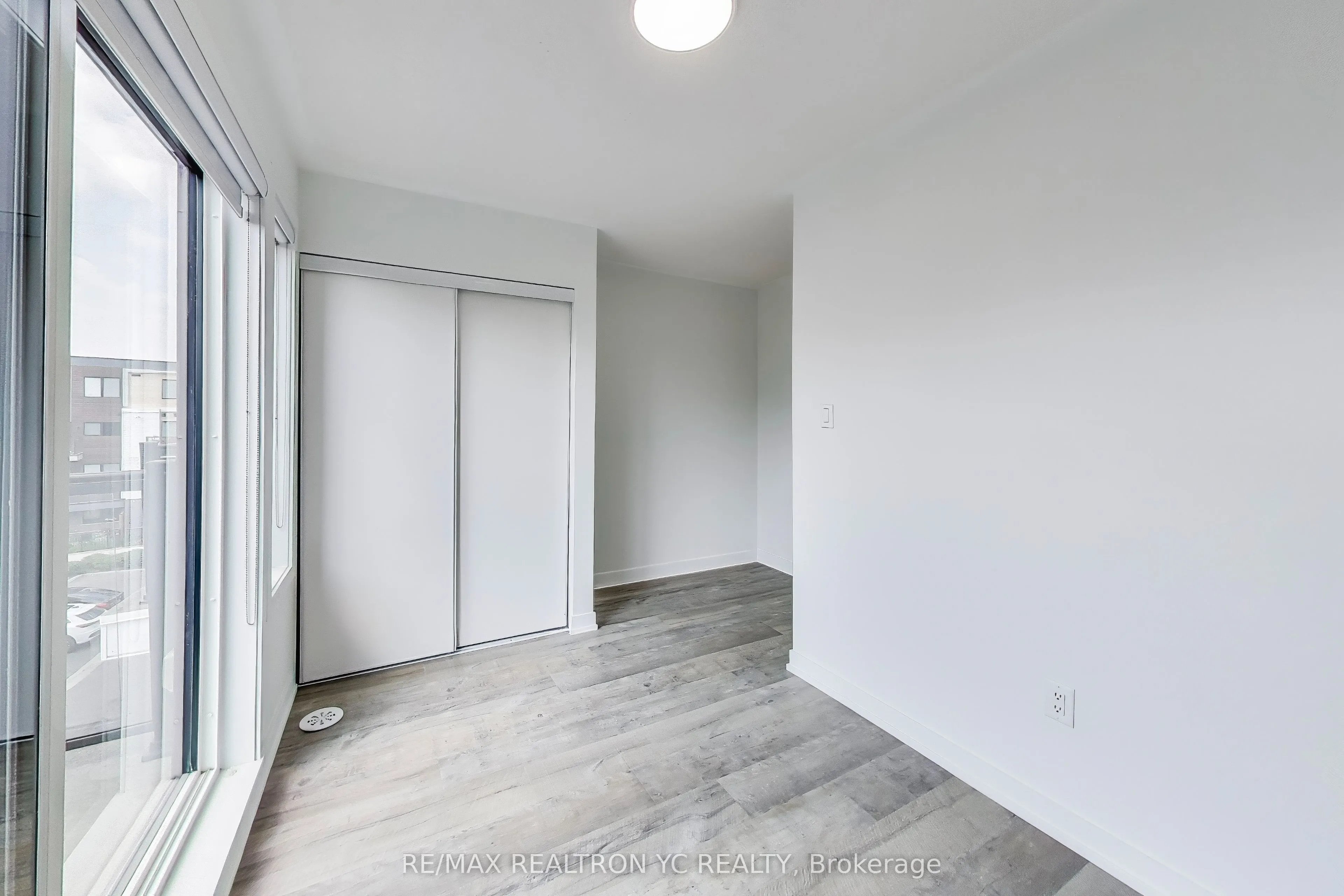 175 Downsview Park Boulevard