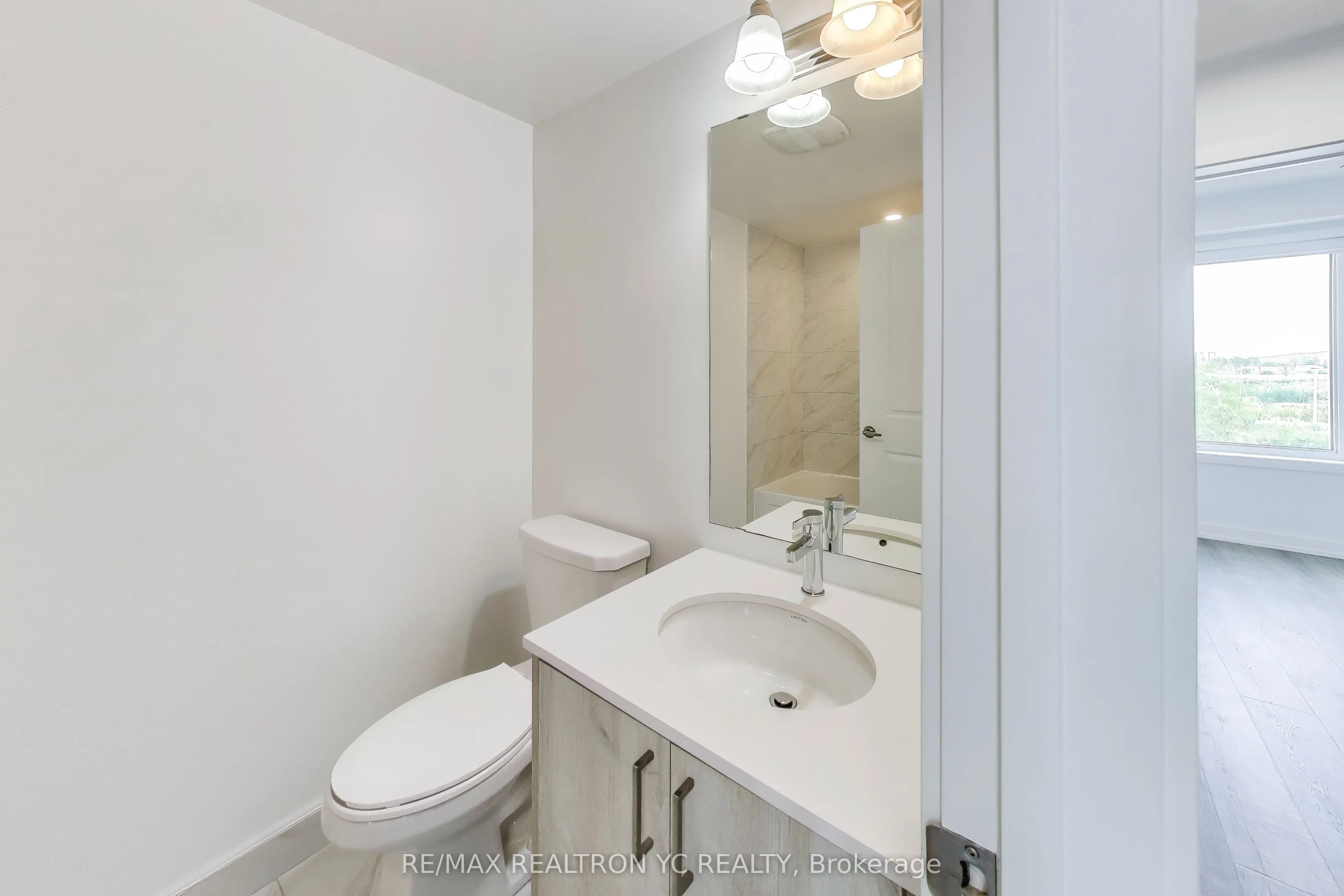 175 Downsview Park Boulevard