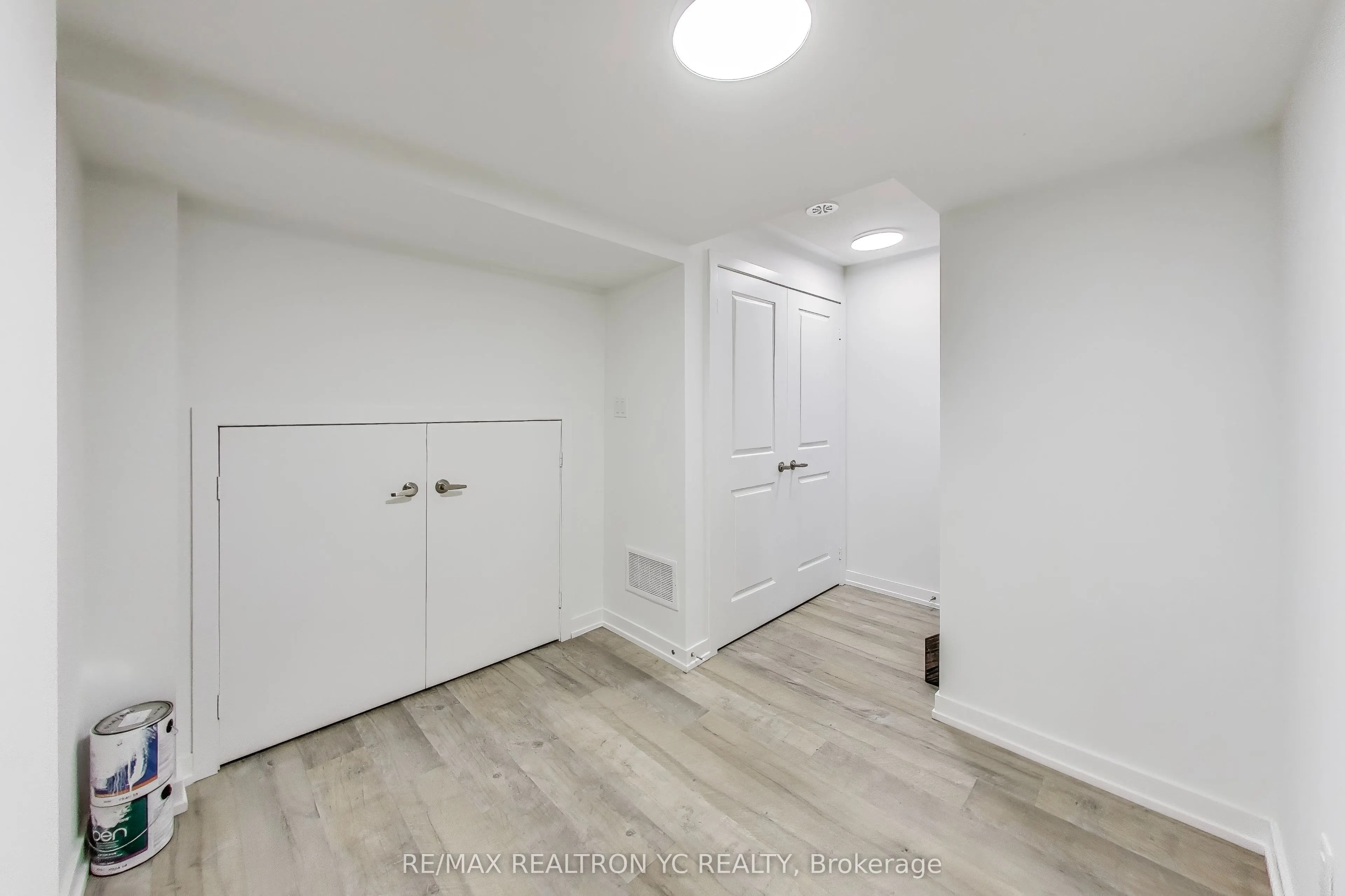 175 Downsview Park Boulevard