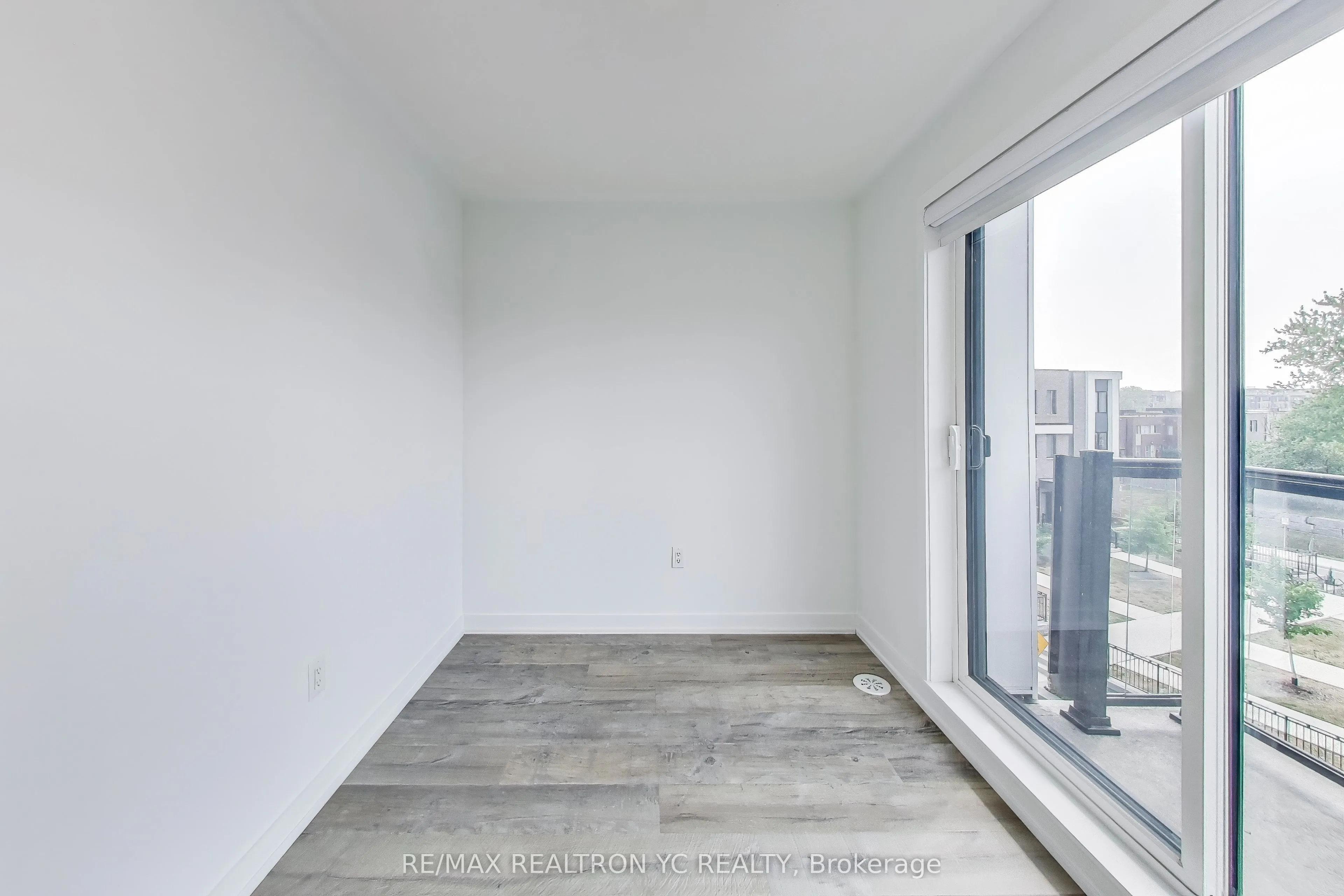 175 Downsview Park Boulevard