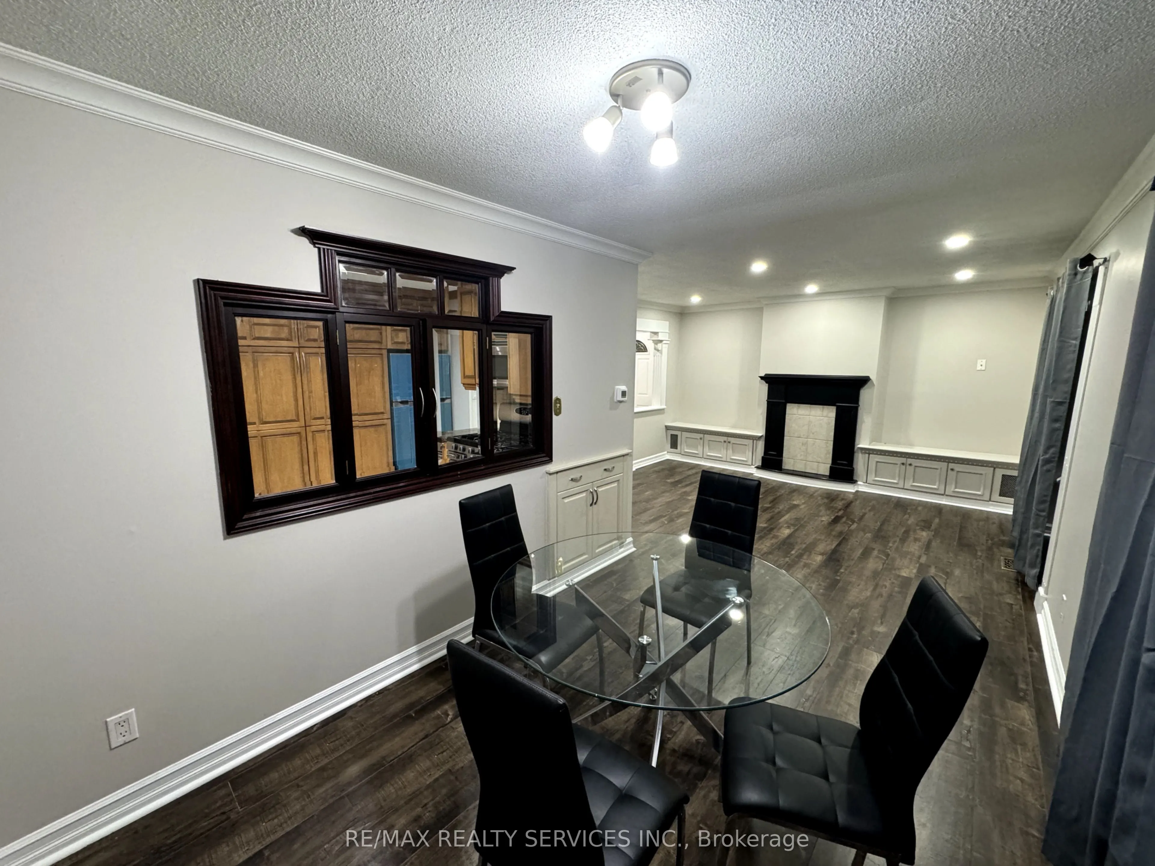 4 Flavian Crescent