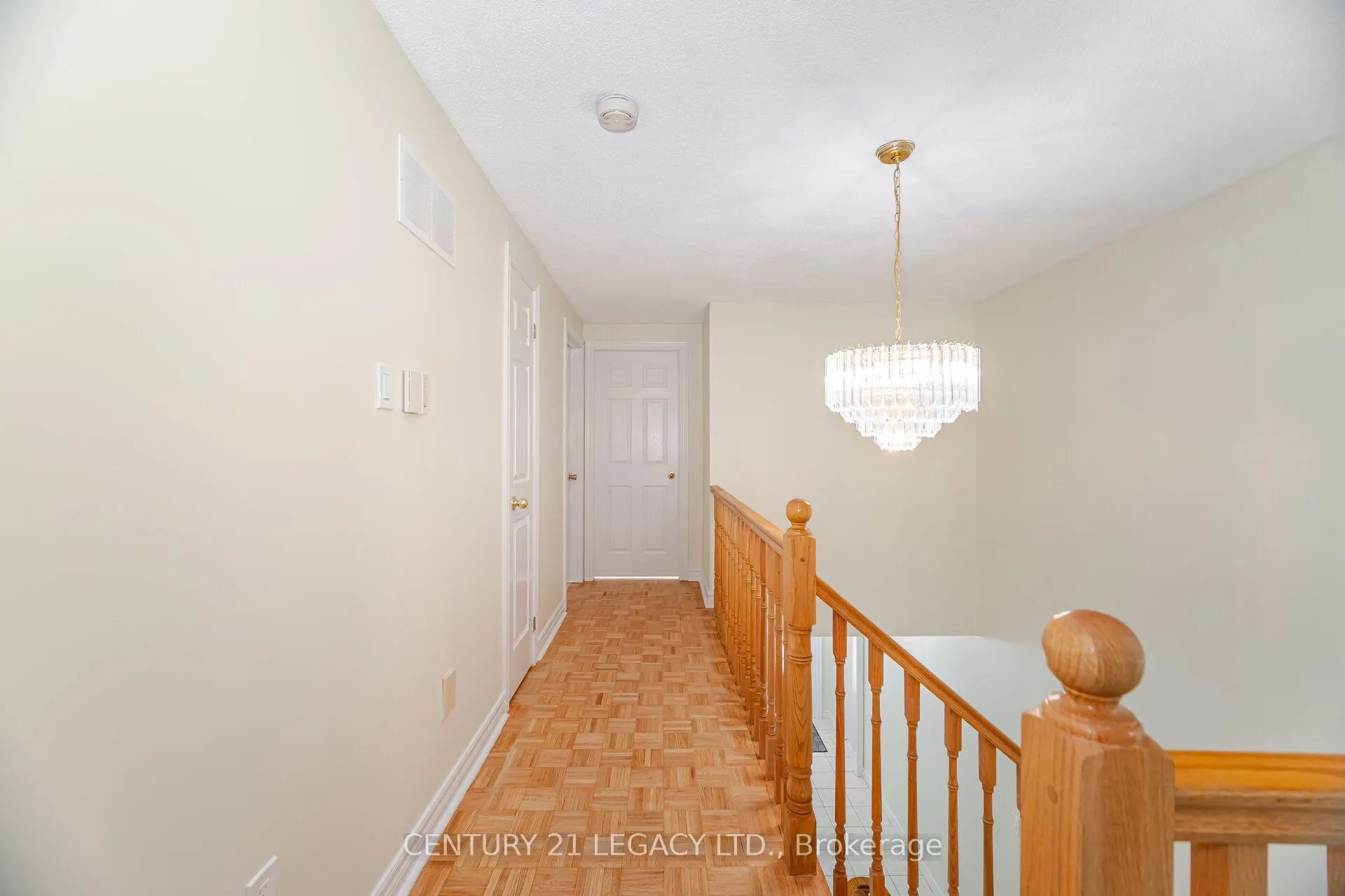 3182 Bracknell Crescent