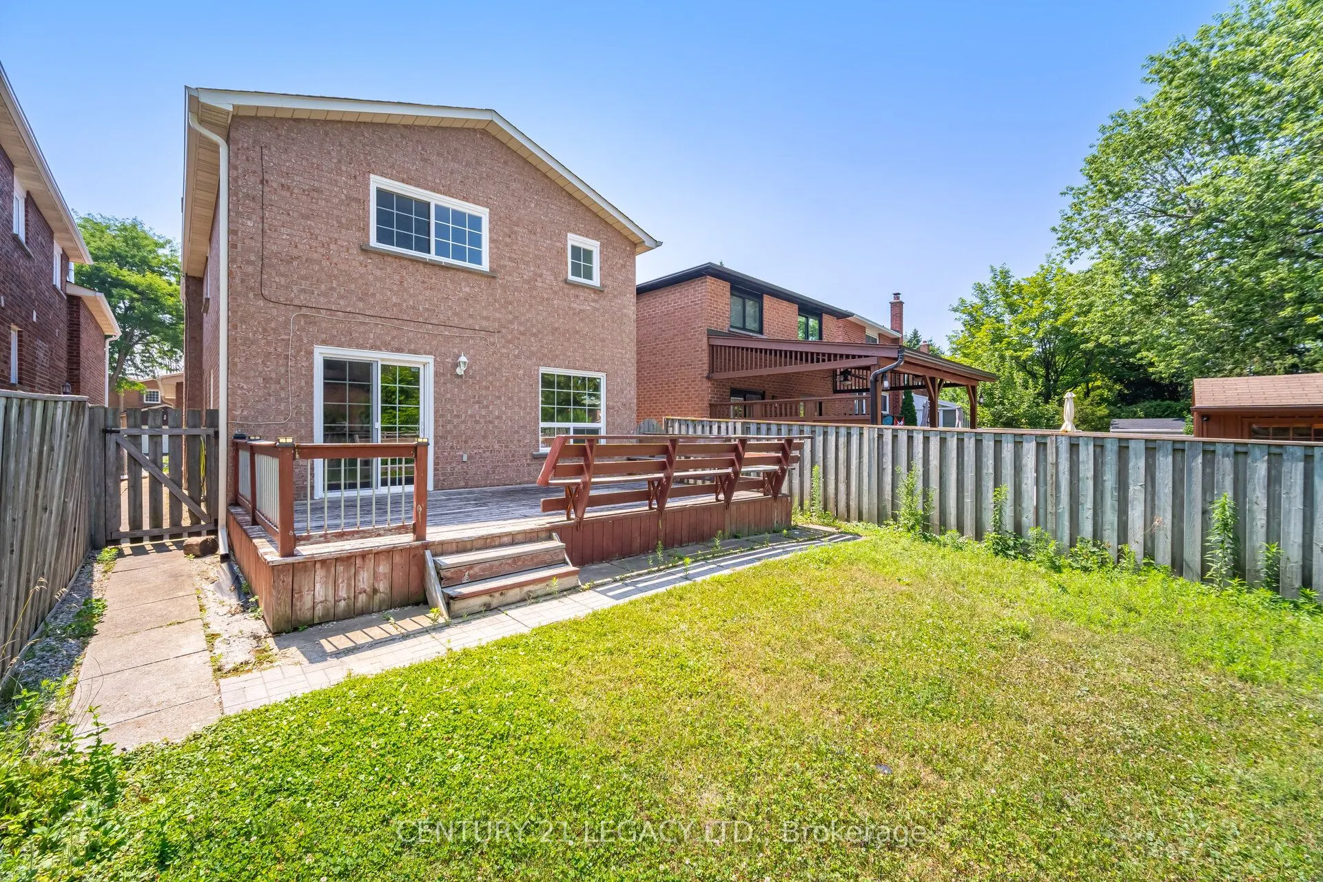 3182 Bracknell Crescent