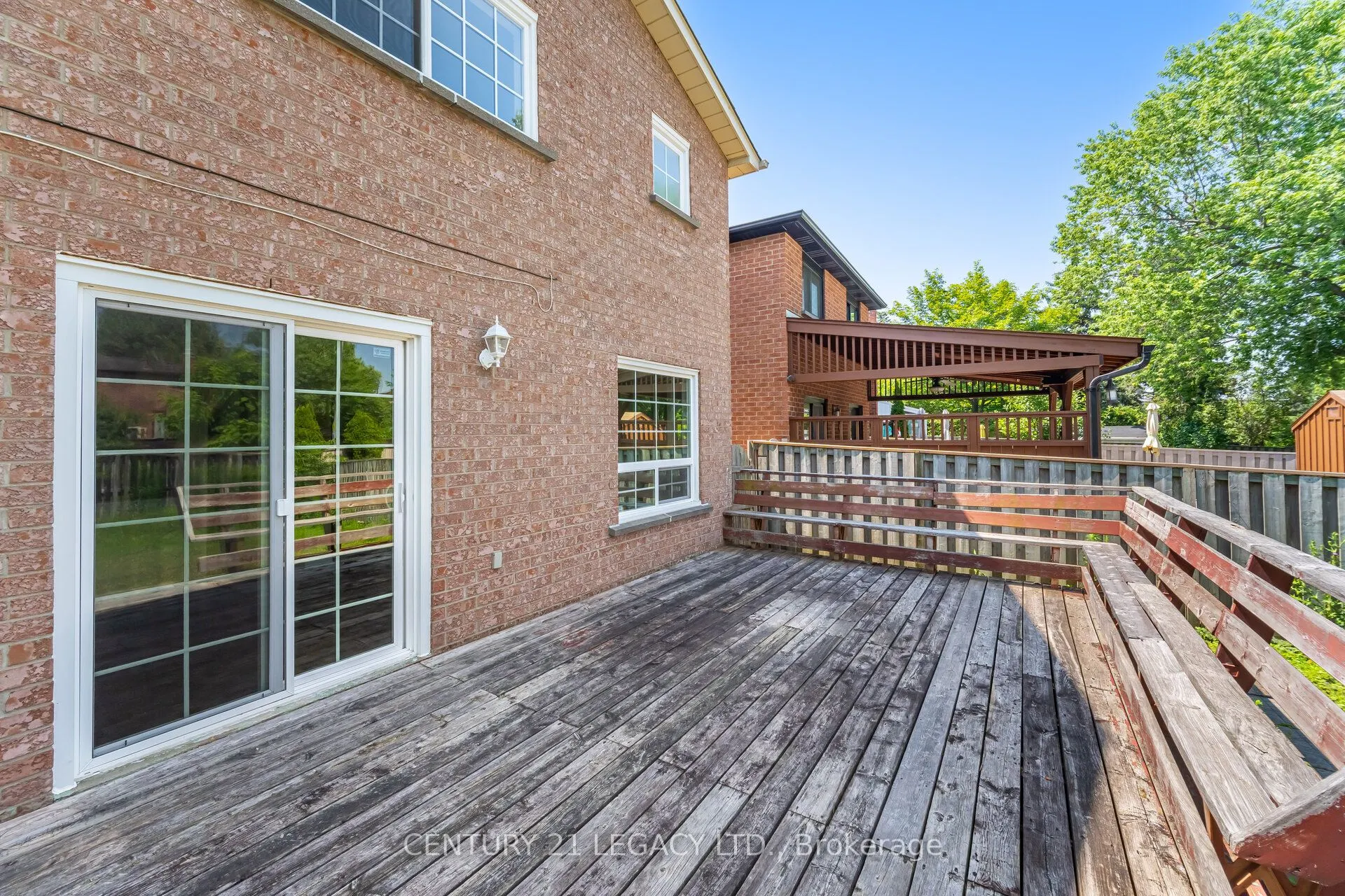 3182 Bracknell Crescent