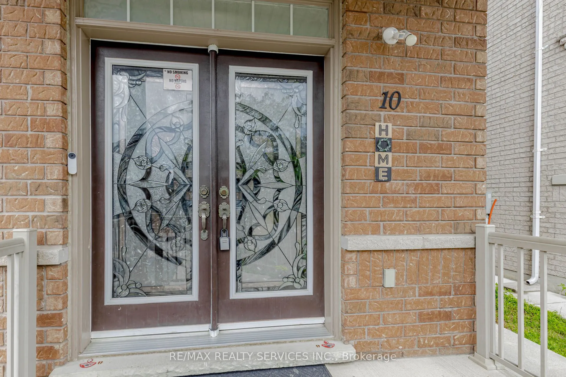 10 Cedarsprings Way