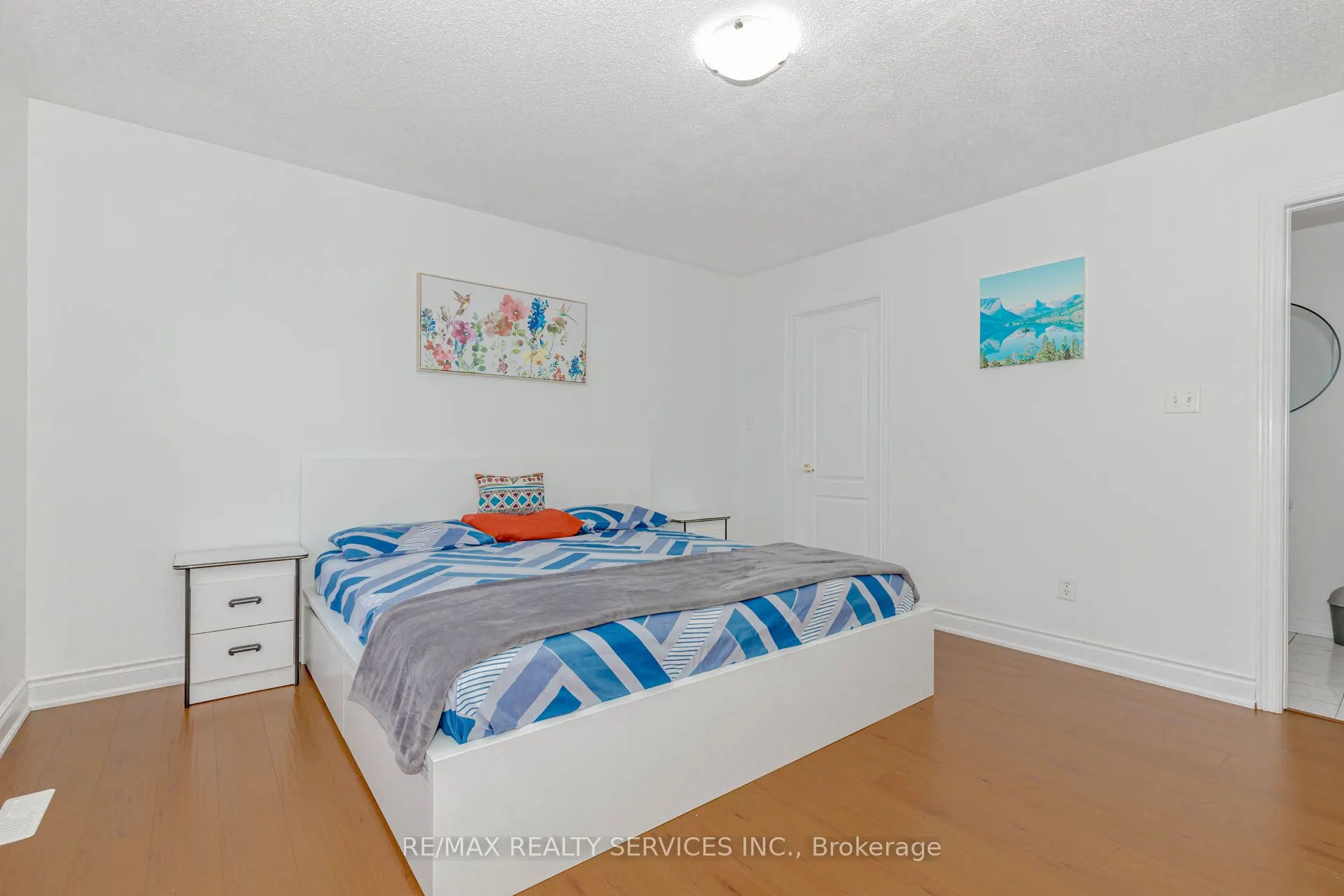 10 Cedarsprings Way