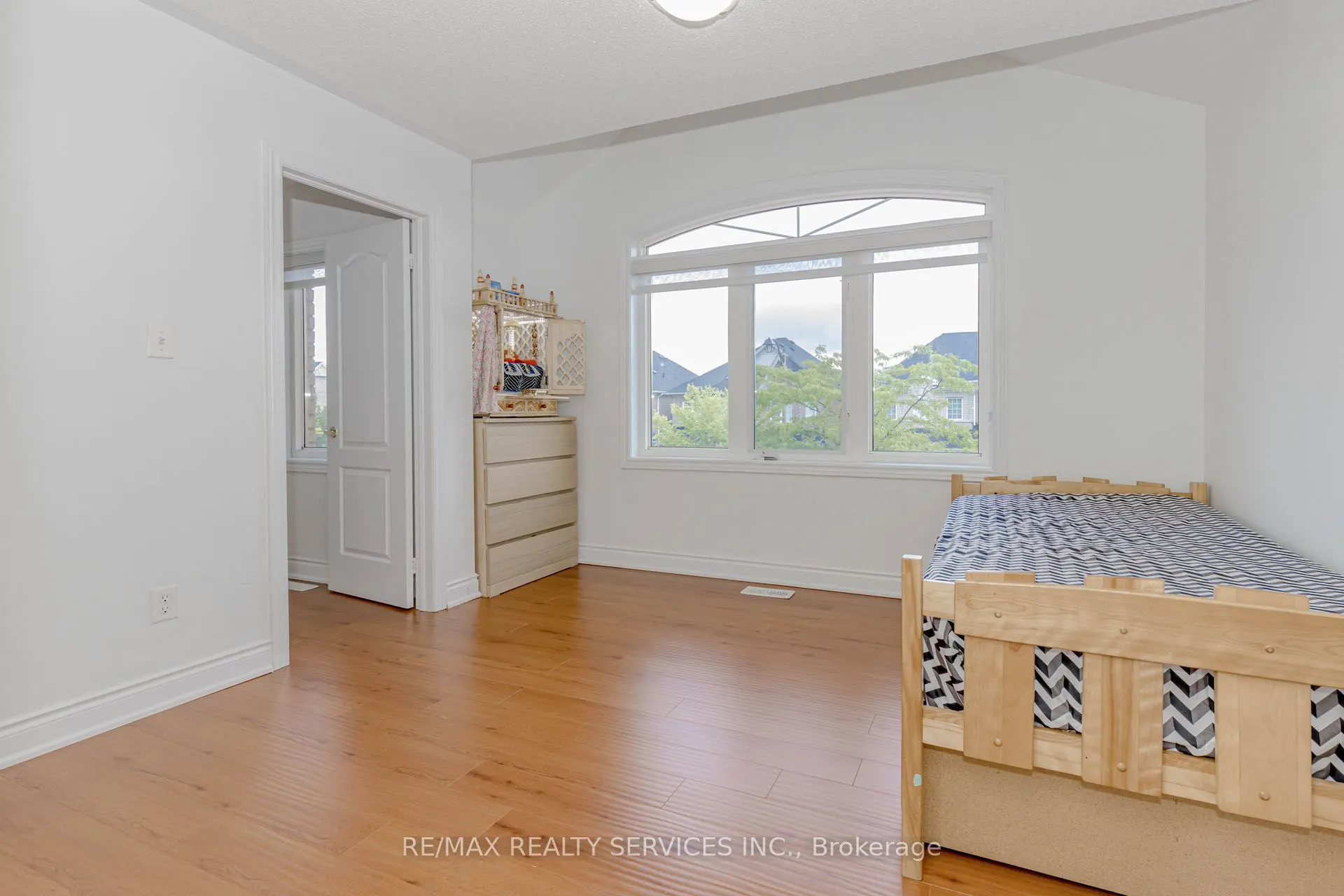 10 Cedarsprings Way