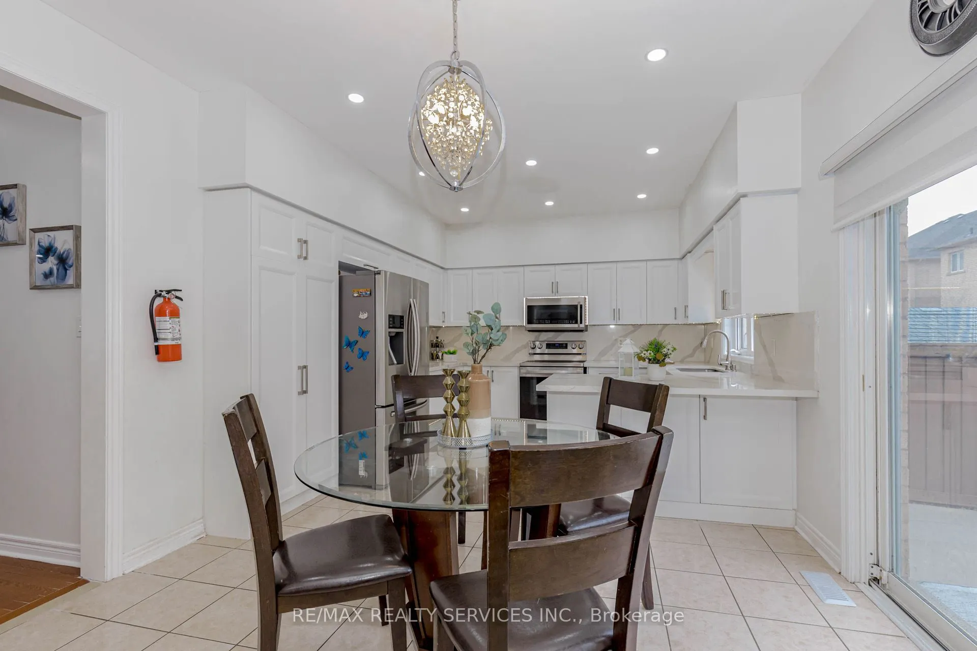 10 Cedarsprings Way