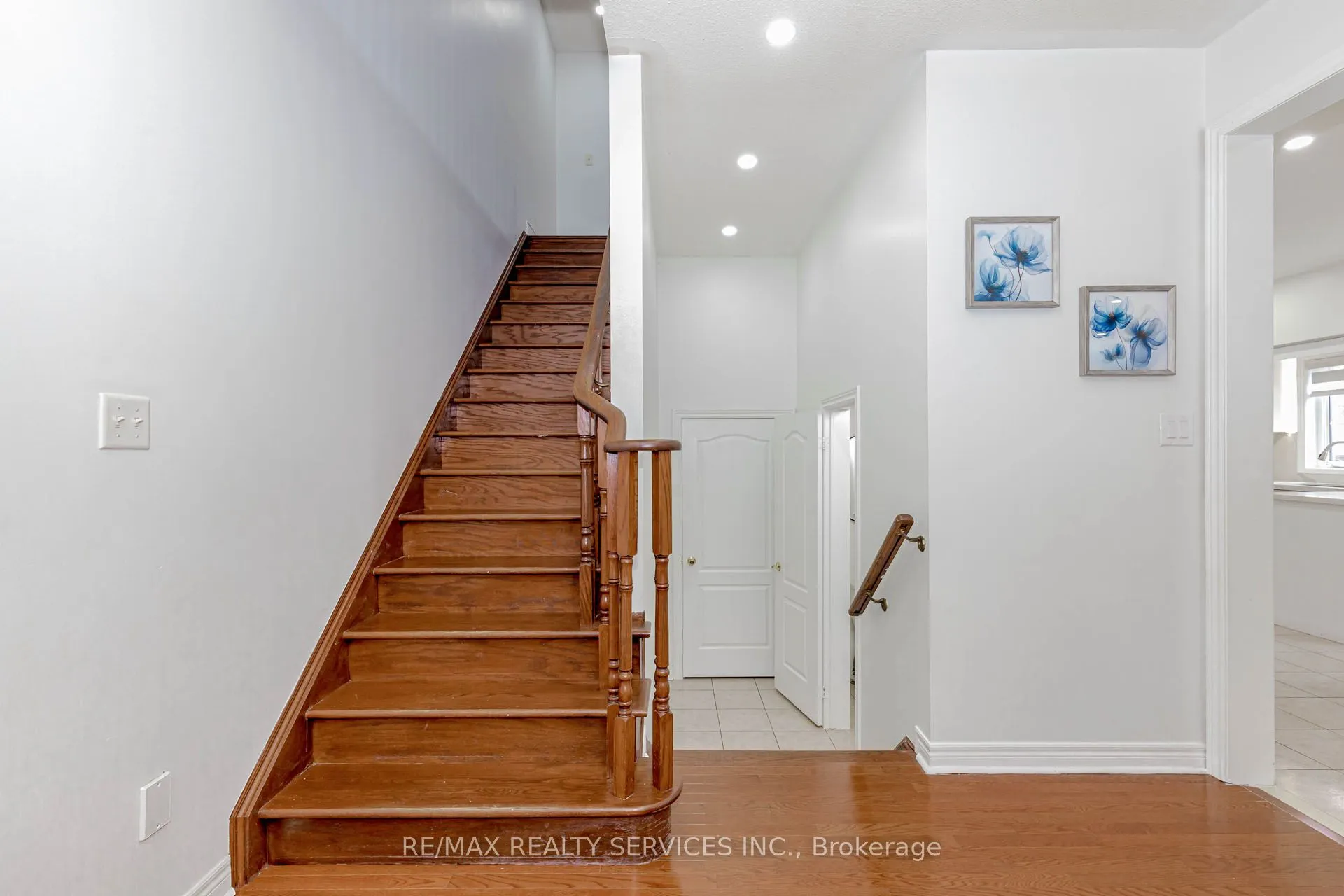 10 Cedarsprings Way