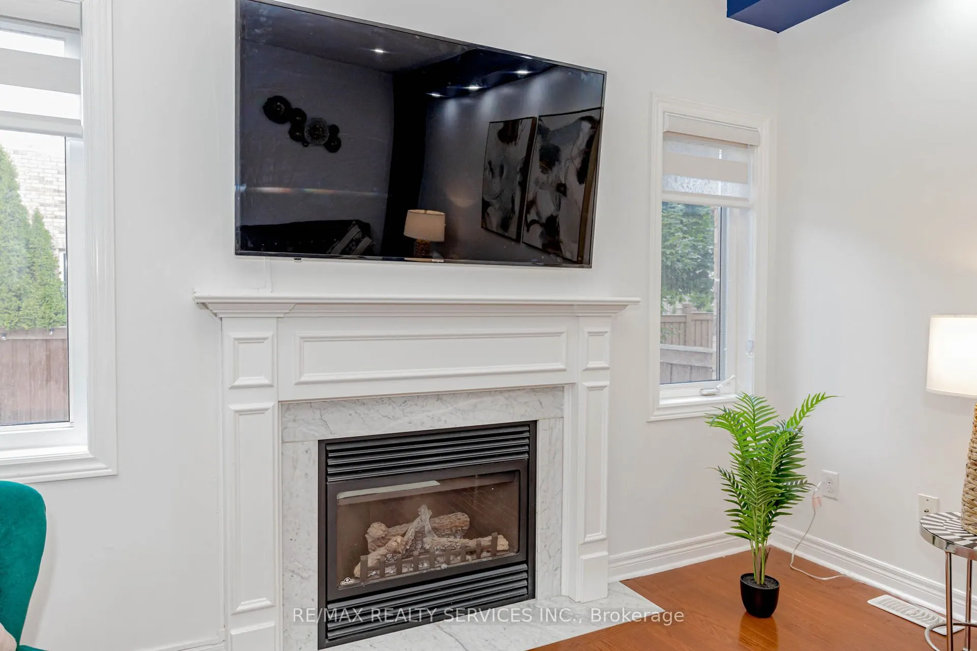 10 Cedarsprings Way