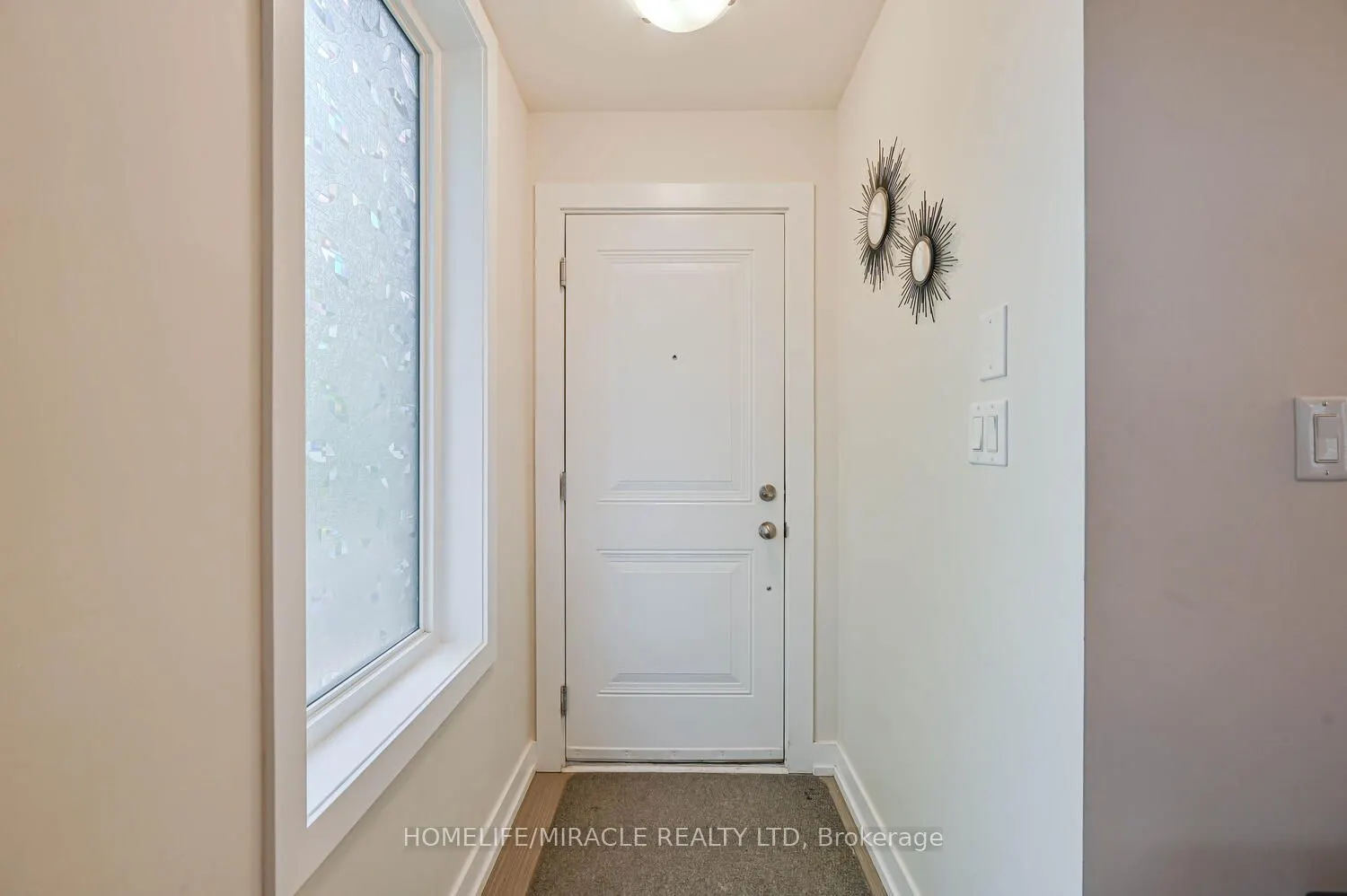 256 ROYAL YORK Road, #114