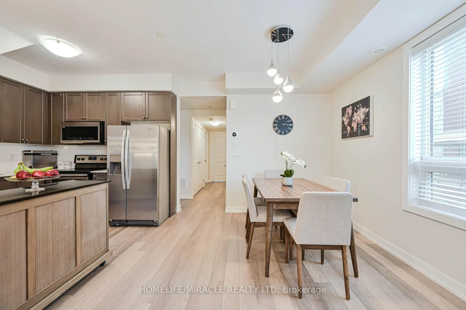 256 ROYAL YORK Road, #114