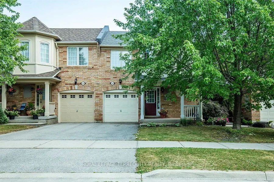 2458 Baintree Crescent