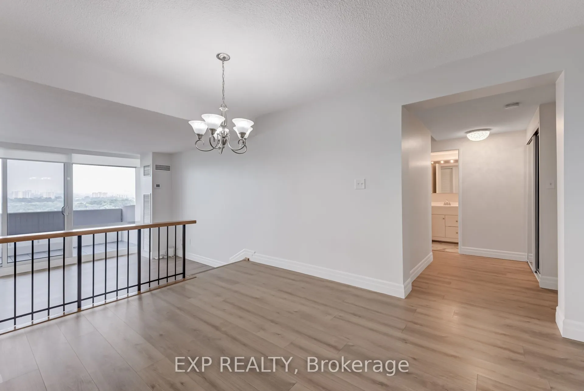 270 Scarlett Road, #1812