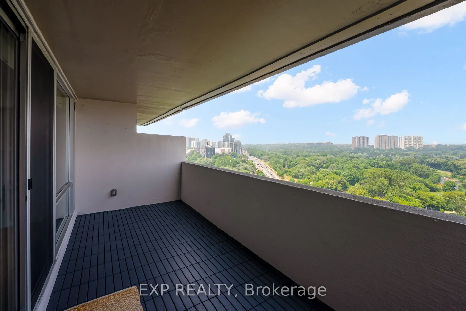 270 Scarlett Road, #1812