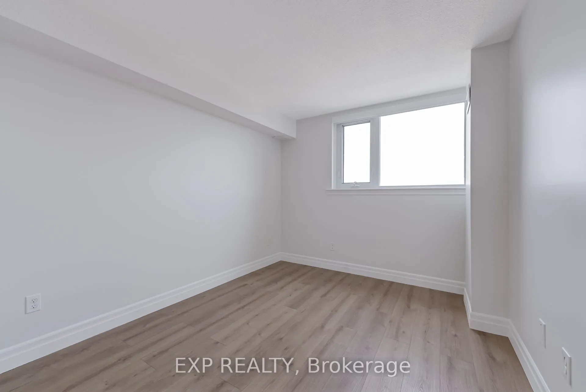 270 Scarlett Road, #1812